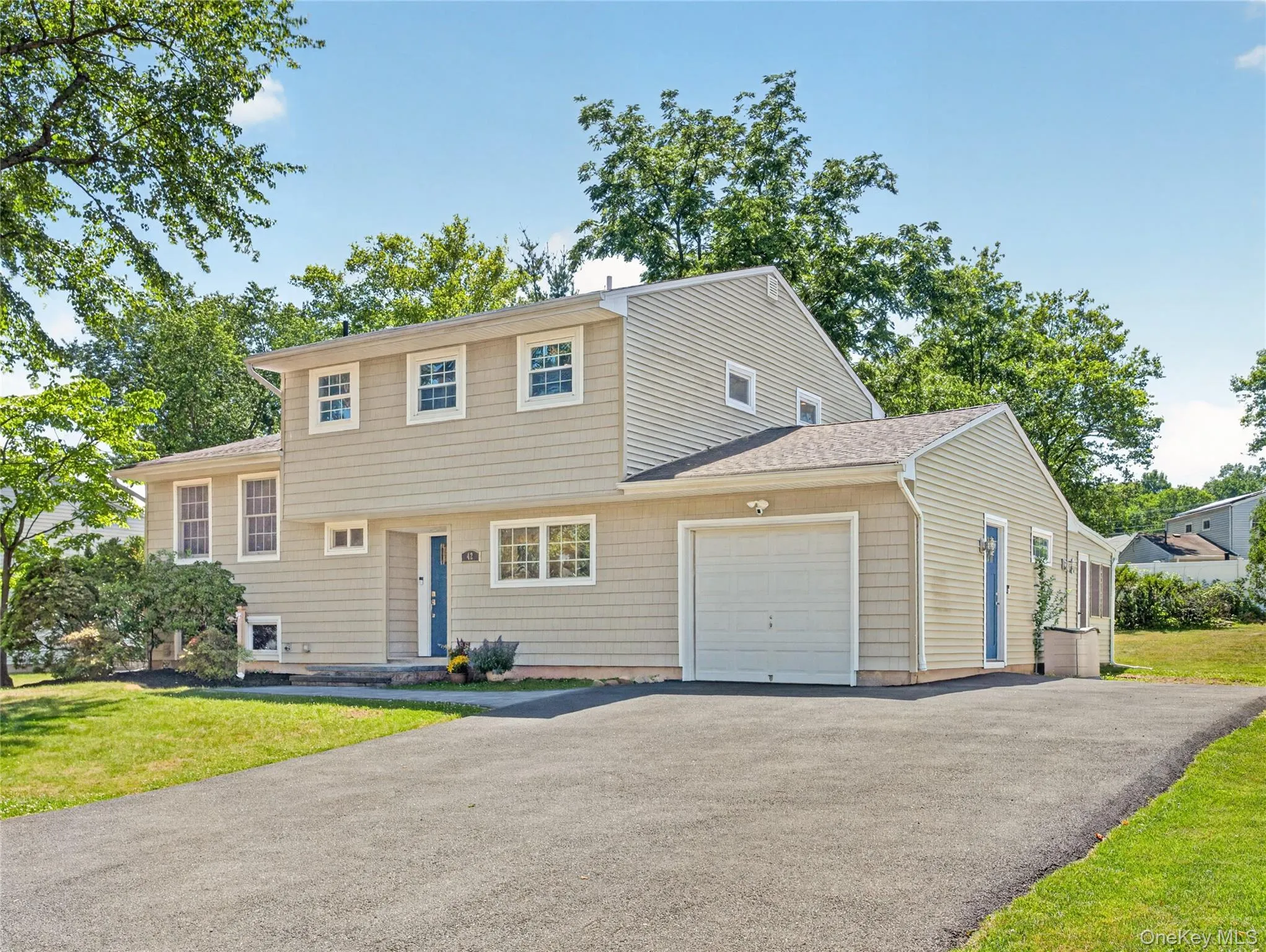 42 Chestnut Oval, Orangetown, NY, 4 Bedrooms Bedrooms, 8 Rooms Rooms,2 BathroomsBathrooms,Residential,For Rent,Chestnut,0,1011115 42 Chestnut Oval, Orangetown, NY, 4 Bedrooms Bedrooms, 8 Rooms Rooms,2 BathroomsBathrooms,Residential,For Rent,Chestnut,0,1011115