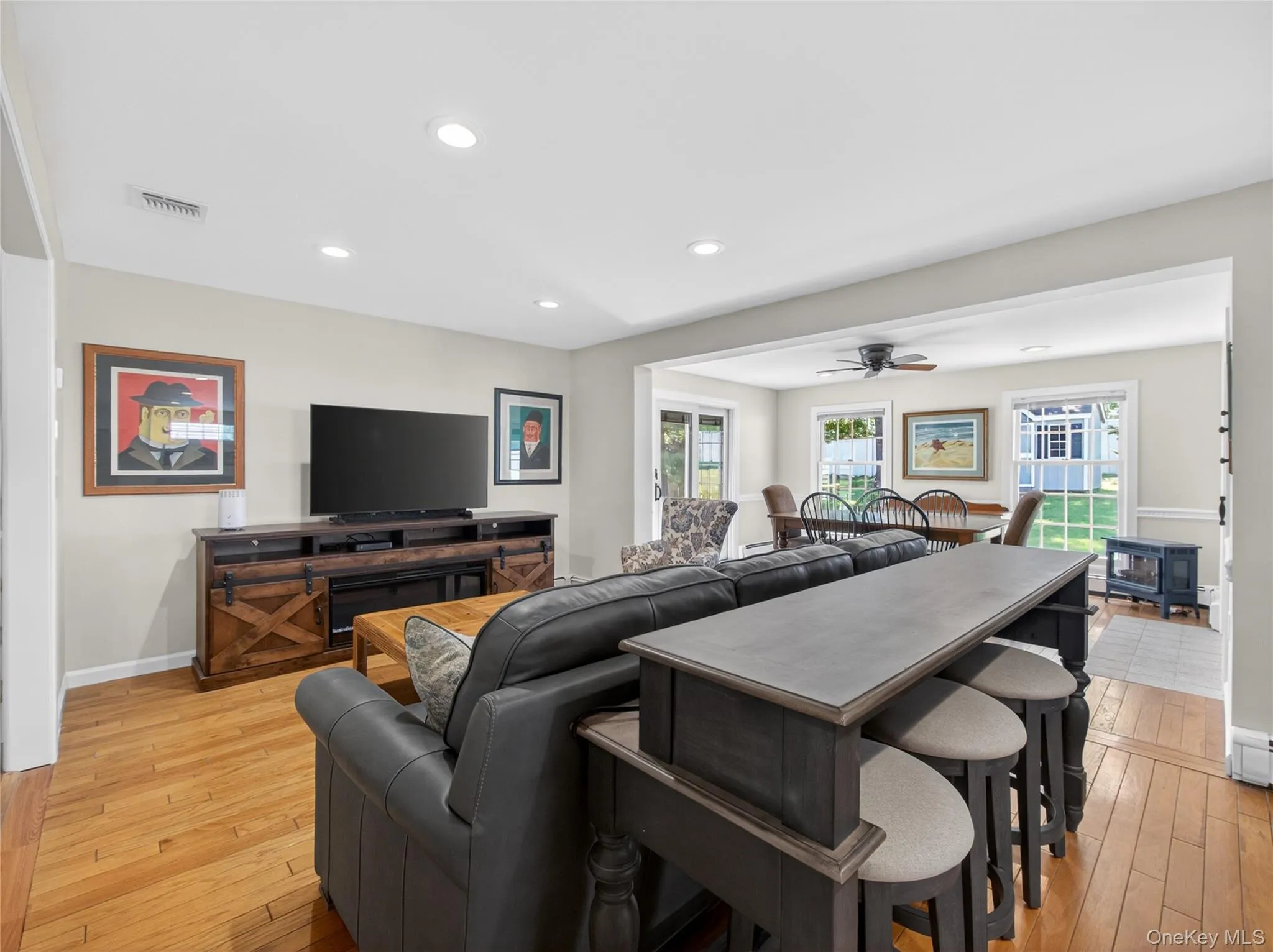 42 Chestnut Oval, Orangetown, NY, 4 Bedrooms Bedrooms, 8 Rooms Rooms,2 BathroomsBathrooms,Residential,For Rent,Chestnut,0,1011115 42 Chestnut Oval, Orangetown, NY, 4 Bedrooms Bedrooms, 8 Rooms Rooms,2 BathroomsBathrooms,Residential,For Rent,Chestnut,0,1011115