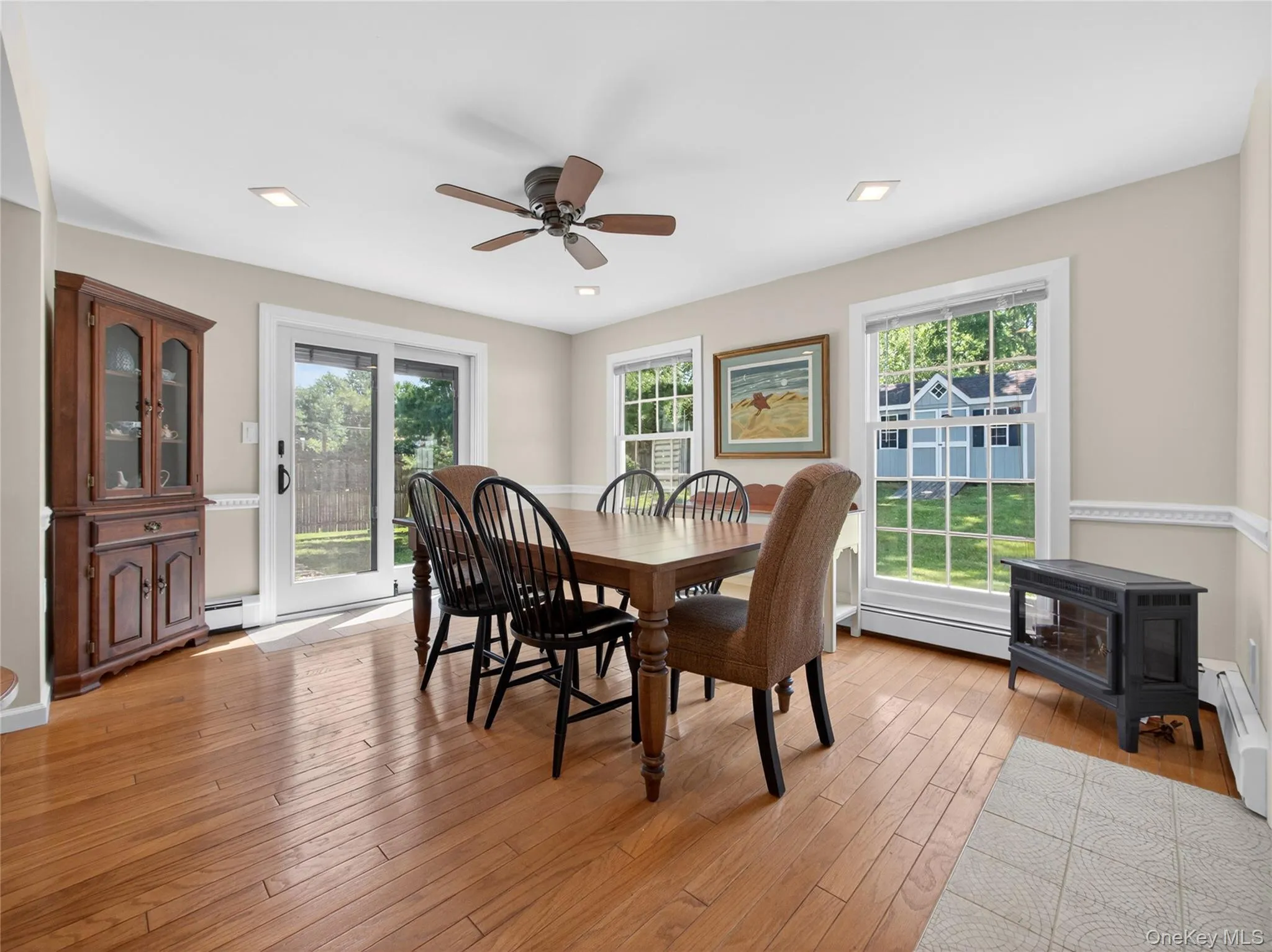 42 Chestnut Oval, Orangetown, NY, 4 Bedrooms Bedrooms, 8 Rooms Rooms,2 BathroomsBathrooms,Residential,For Rent,Chestnut,0,1011115 42 Chestnut Oval, Orangetown, NY, 4 Bedrooms Bedrooms, 8 Rooms Rooms,2 BathroomsBathrooms,Residential,For Rent,Chestnut,0,1011115