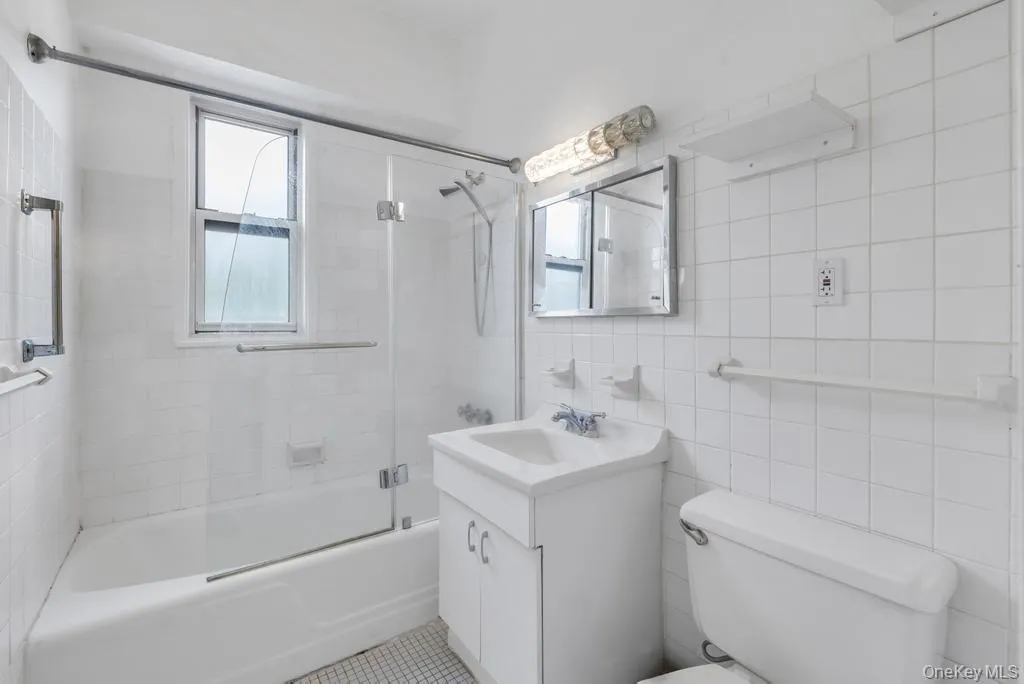 615 Palmer Road, Yonkers, NY, 1 Bedroom Bedrooms, 3 Rooms Rooms,1 BathroomBathrooms,Residential,For Rent,Palmer,0,1011122 615 Palmer Road, Yonkers, NY, 1 Bedroom Bedrooms, 3 Rooms Rooms,1 BathroomBathrooms,Residential,For Rent,Palmer,0,1011122