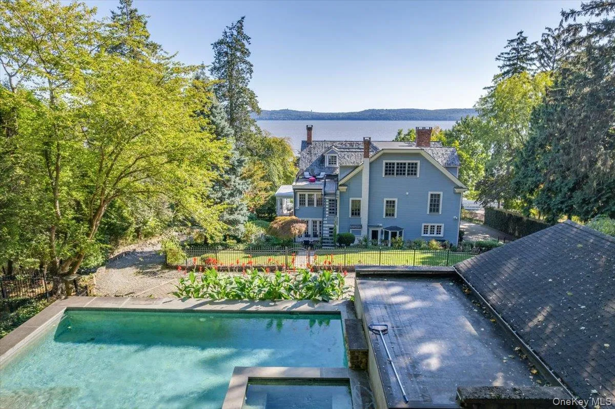 245 River Road, Orangetown, NY, 5 Bedrooms Bedrooms, 11 Rooms Rooms,3 BathroomsBathrooms,Residential,For Rent,River,0,1011123 245 River Road, Orangetown, NY, 5 Bedrooms Bedrooms, 11 Rooms Rooms,3 BathroomsBathrooms,Residential,For Rent,River,0,1011123