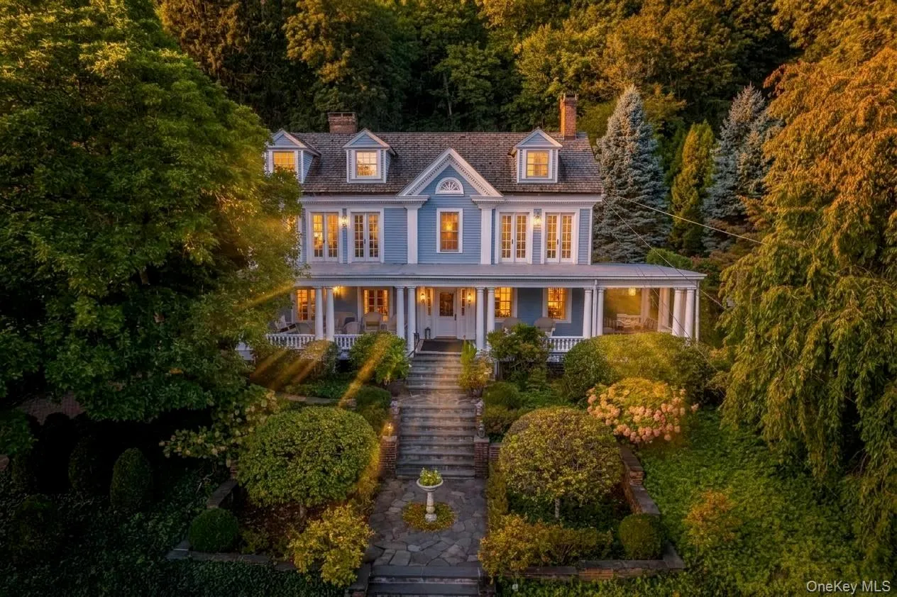 245 River Road, Orangetown, NY, 5 Bedrooms Bedrooms, 11 Rooms Rooms,3 BathroomsBathrooms,Residential,For Rent,River,0,1011123 245 River Road, Orangetown, NY, 5 Bedrooms Bedrooms, 11 Rooms Rooms,3 BathroomsBathrooms,Residential,For Rent,River,0,1011123