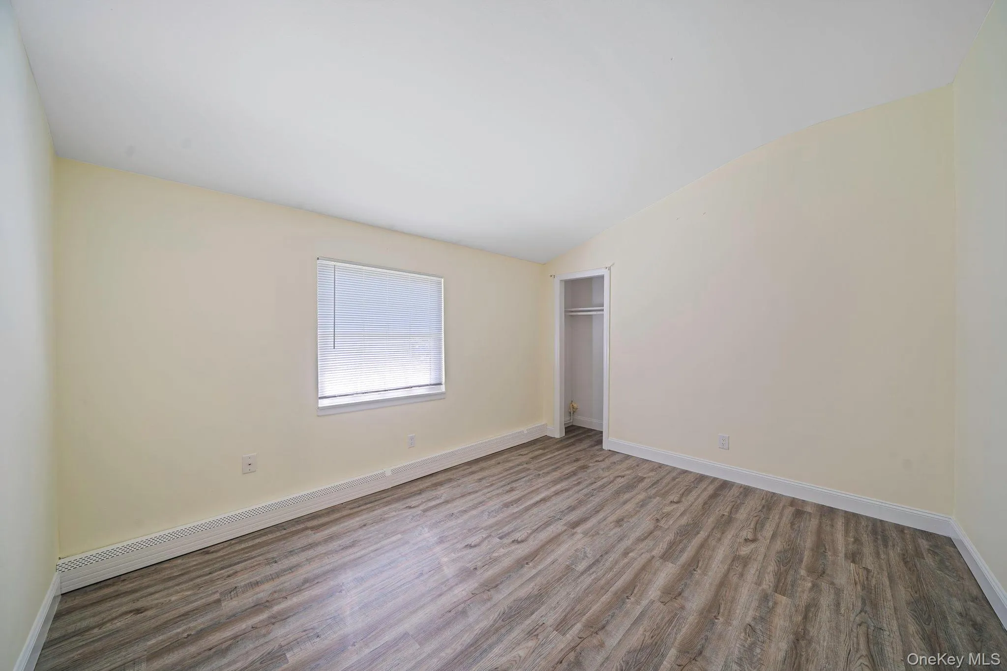 457 Peconic Street, Islip, NY, 5 Bedrooms Bedrooms, 10 Rooms Rooms,2 BathroomsBathrooms,Residential,For Rent,Peconic,0,1011125 457 Peconic Street, Islip, NY, 5 Bedrooms Bedrooms, 10 Rooms Rooms,2 BathroomsBathrooms,Residential,For Rent,Peconic,0,1011125