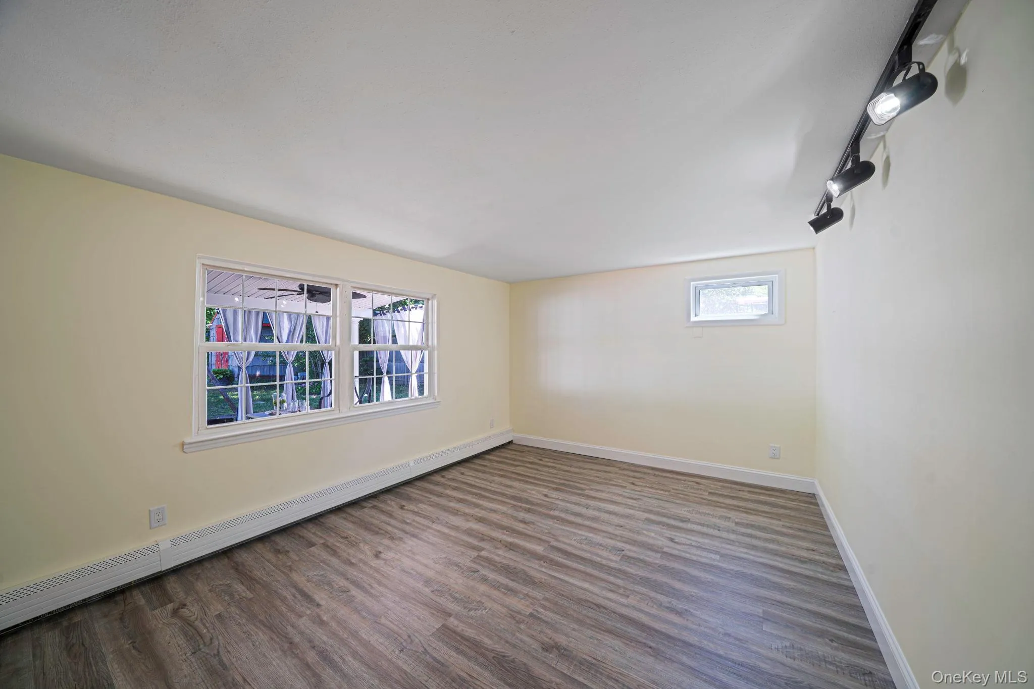 457 Peconic Street, Islip, NY, 5 Bedrooms Bedrooms, 10 Rooms Rooms,2 BathroomsBathrooms,Residential,For Rent,Peconic,0,1011125 457 Peconic Street, Islip, NY, 5 Bedrooms Bedrooms, 10 Rooms Rooms,2 BathroomsBathrooms,Residential,For Rent,Peconic,0,1011125