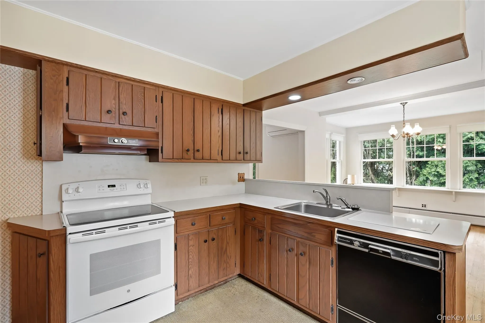 Kitchen to Dining Kitchen to Dining