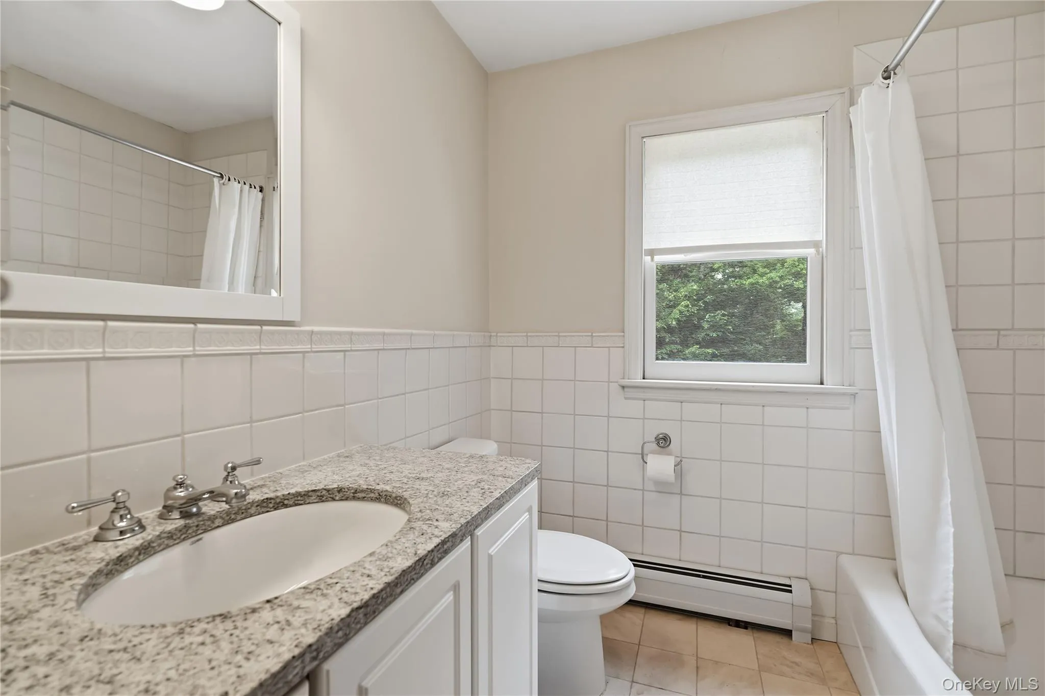 Full hall bath upstairs Full hall bath upstairs