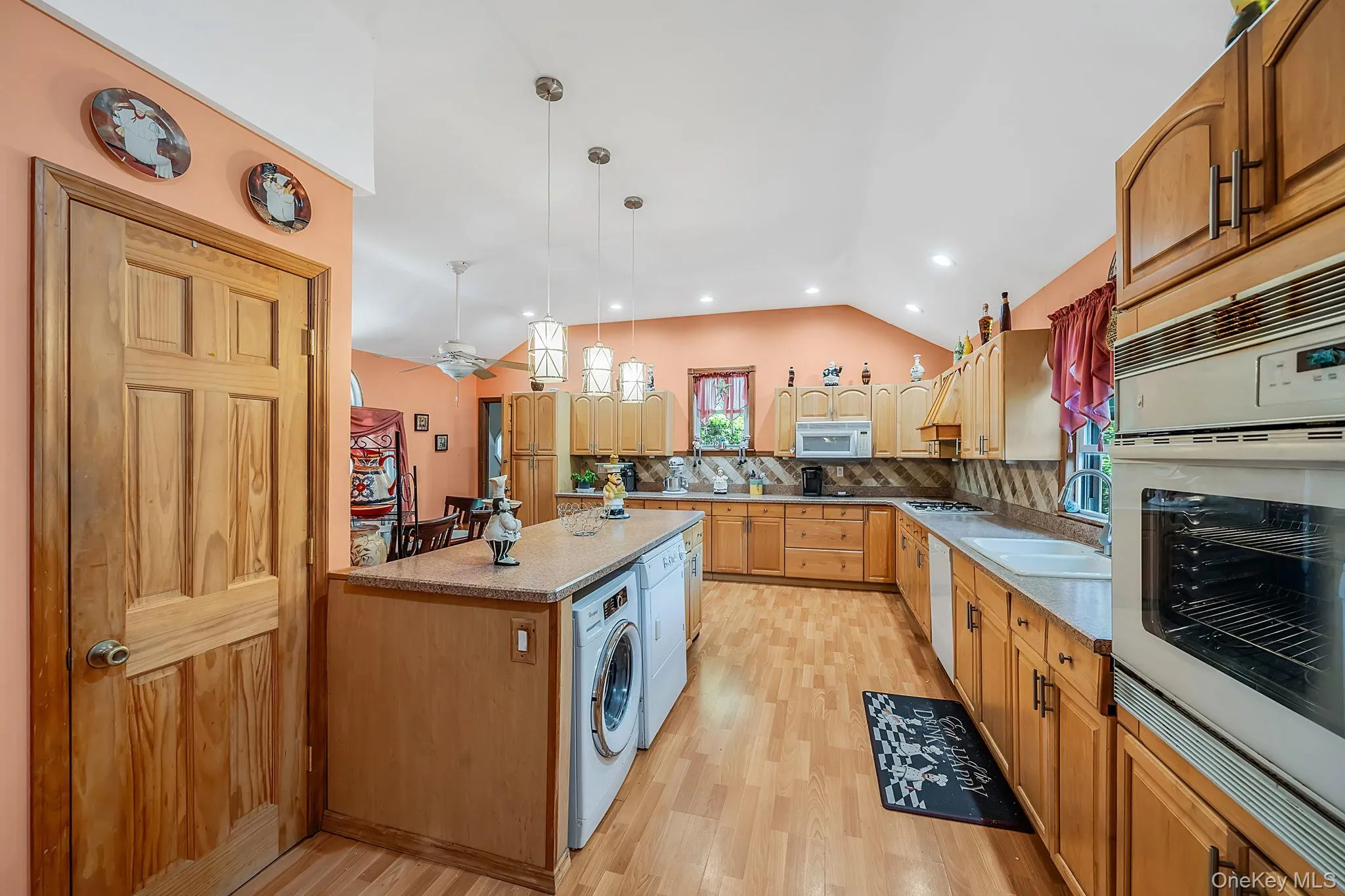 3 Curtis Drive, Brookhaven, NY, 3 Bedrooms Bedrooms, 10 Rooms Rooms,2 BathroomsBathrooms,Residential,For Rent,Curtis,0,1011128 3 Curtis Drive, Brookhaven, NY, 3 Bedrooms Bedrooms, 10 Rooms Rooms,2 BathroomsBathrooms,Residential,For Rent,Curtis,0,1011128