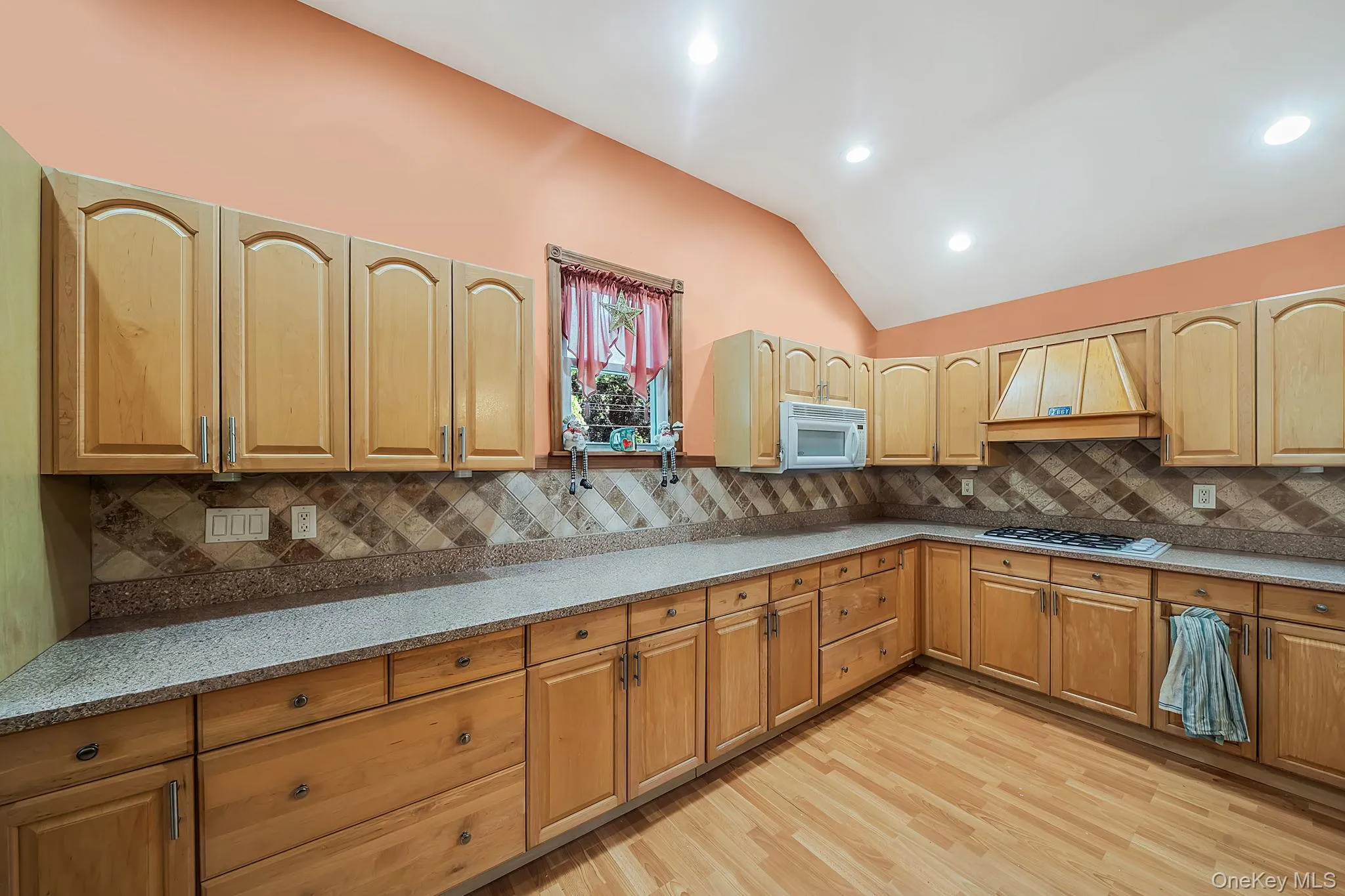 3 Curtis Drive, Brookhaven, NY, 3 Bedrooms Bedrooms, 10 Rooms Rooms,2 BathroomsBathrooms,Residential,For Rent,Curtis,0,1011128 3 Curtis Drive, Brookhaven, NY, 3 Bedrooms Bedrooms, 10 Rooms Rooms,2 BathroomsBathrooms,Residential,For Rent,Curtis,0,1011128