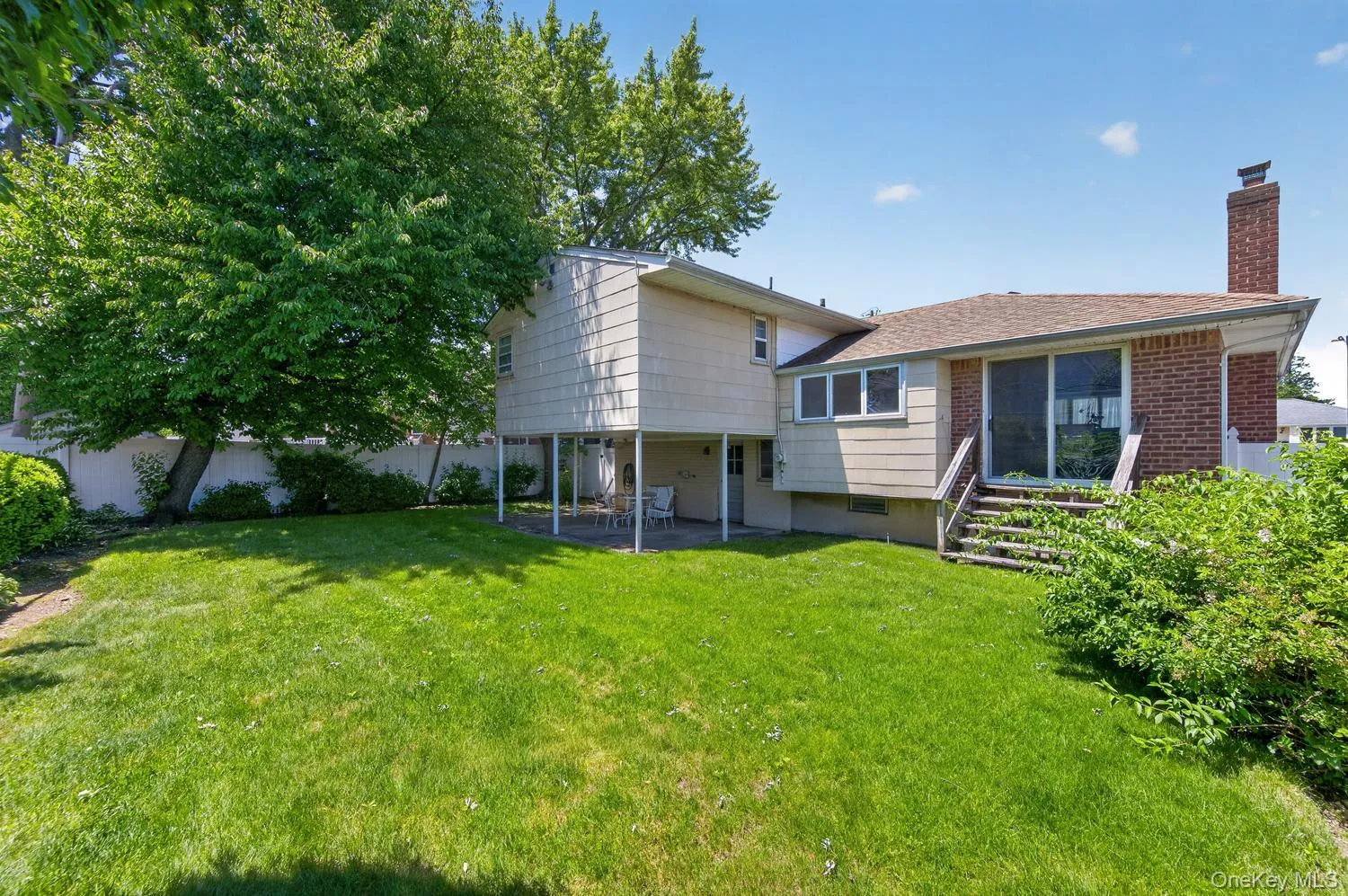4 Gates Avenue, Oyster Bay, NY, 4 Bedrooms Bedrooms, 9 Rooms Rooms,2 BathroomsBathrooms,Residential,For Rent,Gates,0,1011133 4 Gates Avenue, Oyster Bay, NY, 4 Bedrooms Bedrooms, 9 Rooms Rooms,2 BathroomsBathrooms,Residential,For Rent,Gates,0,1011133