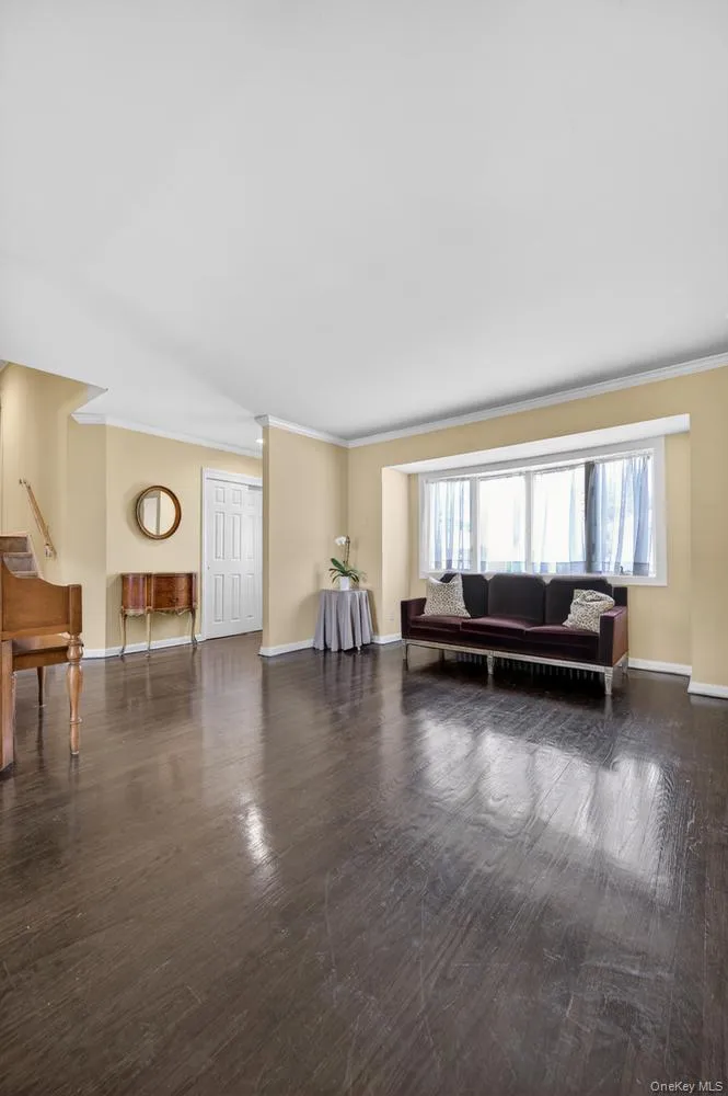 4 Gates Avenue, Oyster Bay, NY, 4 Bedrooms Bedrooms, 9 Rooms Rooms,2 BathroomsBathrooms,Residential,For Rent,Gates,0,1011133 4 Gates Avenue, Oyster Bay, NY, 4 Bedrooms Bedrooms, 9 Rooms Rooms,2 BathroomsBathrooms,Residential,For Rent,Gates,0,1011133