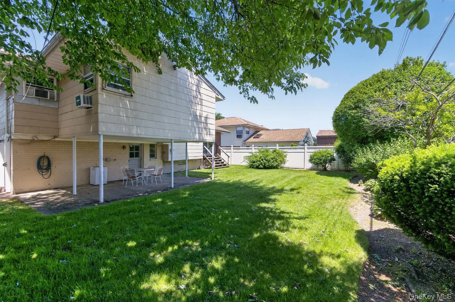 4 Gates Avenue, Oyster Bay, NY, 4 Bedrooms Bedrooms, 9 Rooms Rooms,2 BathroomsBathrooms,Residential,For Rent,Gates,0,1011133 4 Gates Avenue, Oyster Bay, NY, 4 Bedrooms Bedrooms, 9 Rooms Rooms,2 BathroomsBathrooms,Residential,For Rent,Gates,0,1011133