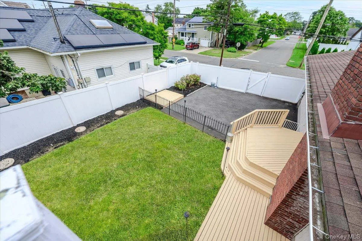 86 Edmore Lane, Islip, NY, 7 Bedrooms Bedrooms, 15 Rooms Rooms,4 BathroomsBathrooms,Residential,For Rent,Edmore,0,1011134 86 Edmore Lane, Islip, NY, 7 Bedrooms Bedrooms, 15 Rooms Rooms,4 BathroomsBathrooms,Residential,For Rent,Edmore,0,1011134