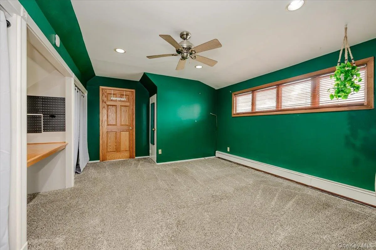 86 Edmore Lane, Islip, NY, 7 Bedrooms Bedrooms, 15 Rooms Rooms,4 BathroomsBathrooms,Residential,For Rent,Edmore,0,1011134 86 Edmore Lane, Islip, NY, 7 Bedrooms Bedrooms, 15 Rooms Rooms,4 BathroomsBathrooms,Residential,For Rent,Edmore,0,1011134