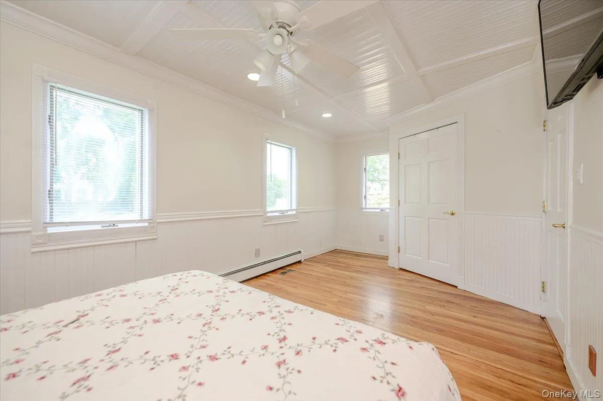86 Edmore Lane, Islip, NY, 7 Bedrooms Bedrooms, 15 Rooms Rooms,4 BathroomsBathrooms,Residential,For Rent,Edmore,0,1011134 86 Edmore Lane, Islip, NY, 7 Bedrooms Bedrooms, 15 Rooms Rooms,4 BathroomsBathrooms,Residential,For Rent,Edmore,0,1011134