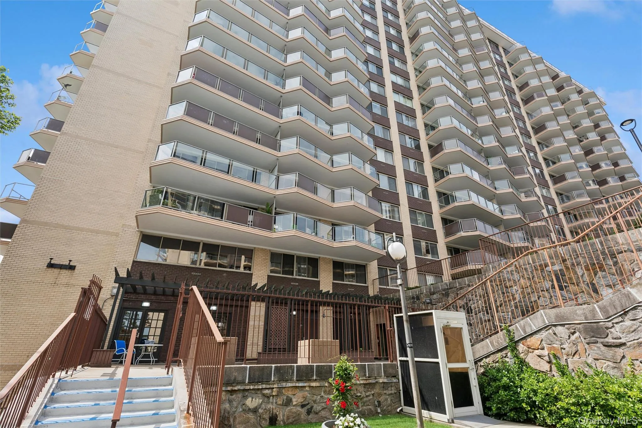 1815 215th Street, New York, NY, 1 Bedroom Bedrooms, 3 Rooms Rooms,1 BathroomBathrooms,Residential,For Rent,215th,0,1011138 1815 215th Street, New York, NY, 1 Bedroom Bedrooms, 3 Rooms Rooms,1 BathroomBathrooms,Residential,For Rent,215th,0,1011138