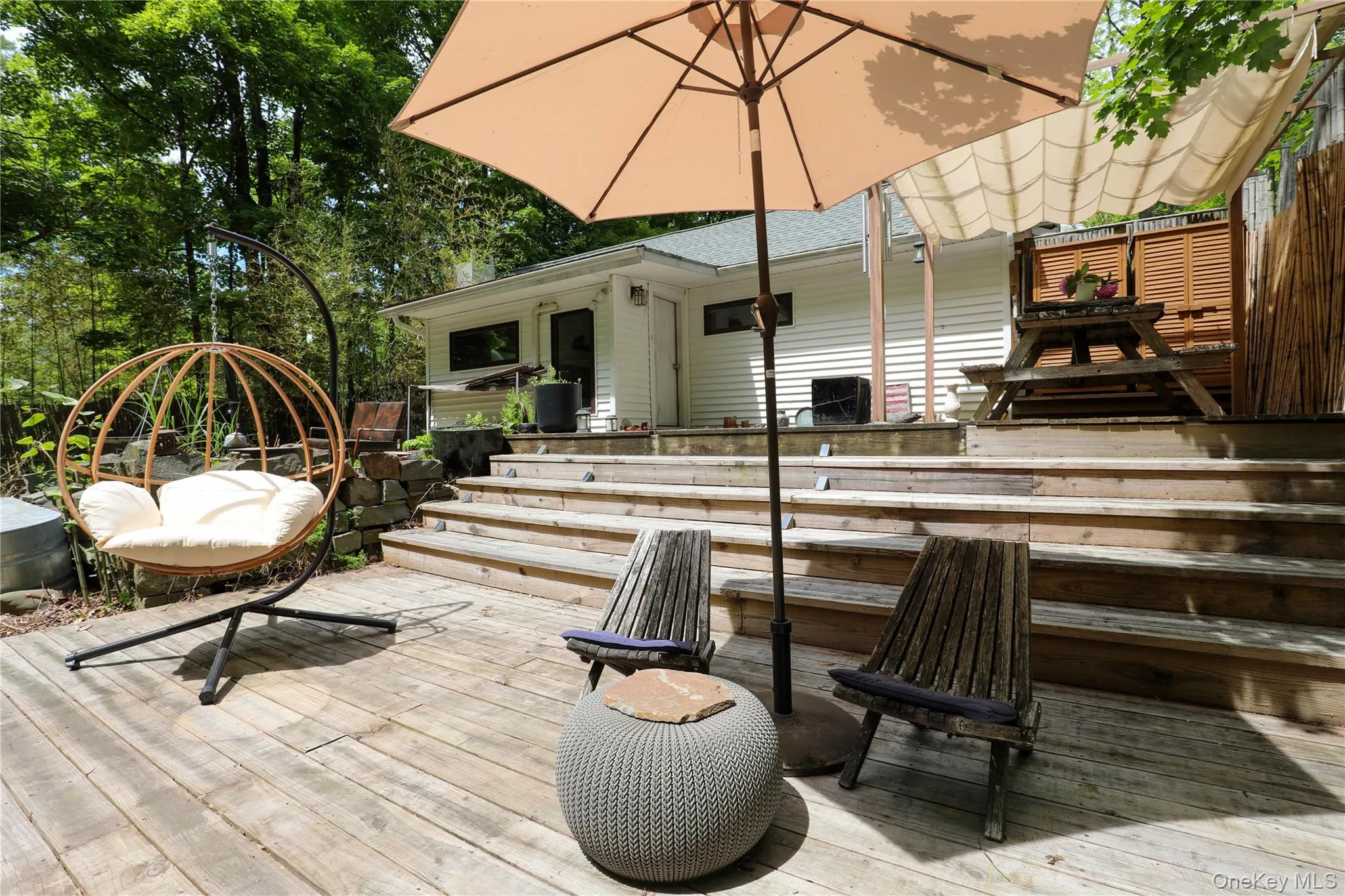 10 Fitzsimmons Lane, Woodstock, NY, 2 Bedrooms Bedrooms, 4 Rooms Rooms,1 BathroomBathrooms,Residential Lease,For Rent,Fitzsimmons,0,1011141 10 Fitzsimmons Lane, Woodstock, NY, 2 Bedrooms Bedrooms, 4 Rooms Rooms,1 BathroomBathrooms,Residential Lease,For Rent,Fitzsimmons,0,1011141
