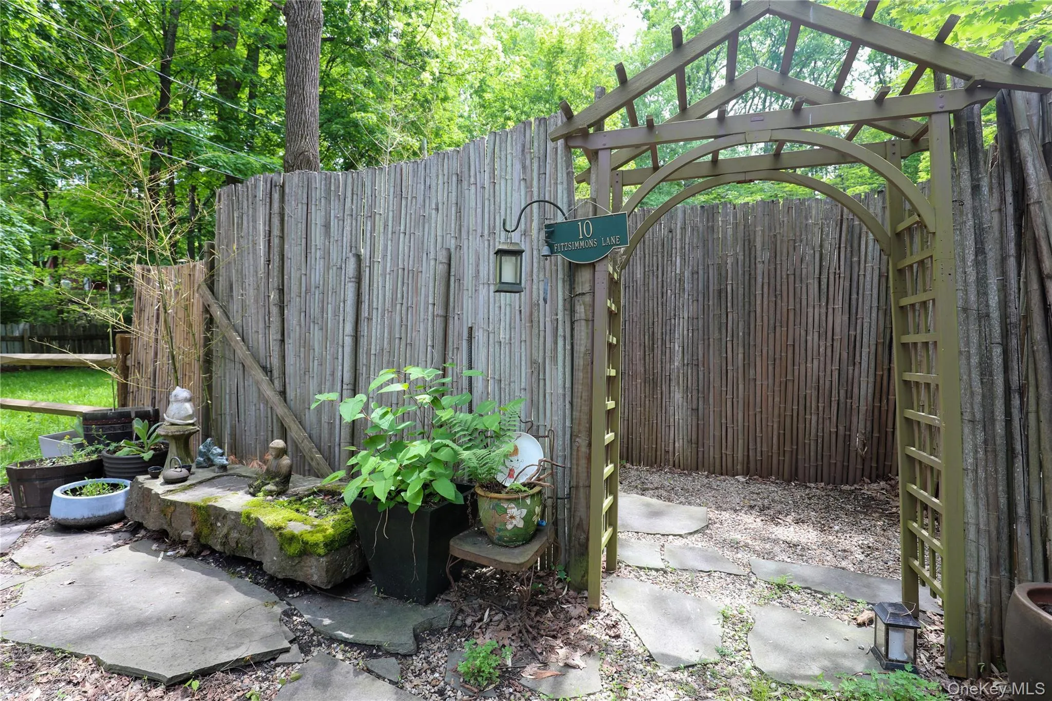 10 Fitzsimmons Lane, Woodstock, NY, 2 Bedrooms Bedrooms, 4 Rooms Rooms,1 BathroomBathrooms,Residential Lease,For Rent,Fitzsimmons,0,1011141 10 Fitzsimmons Lane, Woodstock, NY, 2 Bedrooms Bedrooms, 4 Rooms Rooms,1 BathroomBathrooms,Residential Lease,For Rent,Fitzsimmons,0,1011141