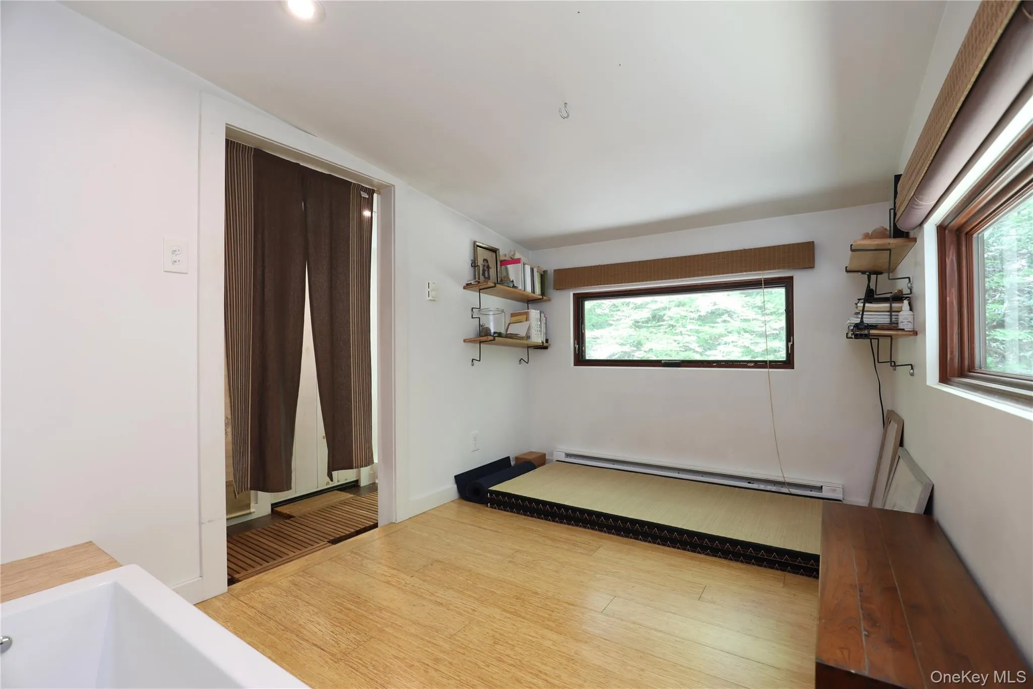 10 Fitzsimmons Lane, Woodstock, NY, 2 Bedrooms Bedrooms, 4 Rooms Rooms,1 BathroomBathrooms,Residential Lease,For Rent,Fitzsimmons,0,1011141 10 Fitzsimmons Lane, Woodstock, NY, 2 Bedrooms Bedrooms, 4 Rooms Rooms,1 BathroomBathrooms,Residential Lease,For Rent,Fitzsimmons,0,1011141