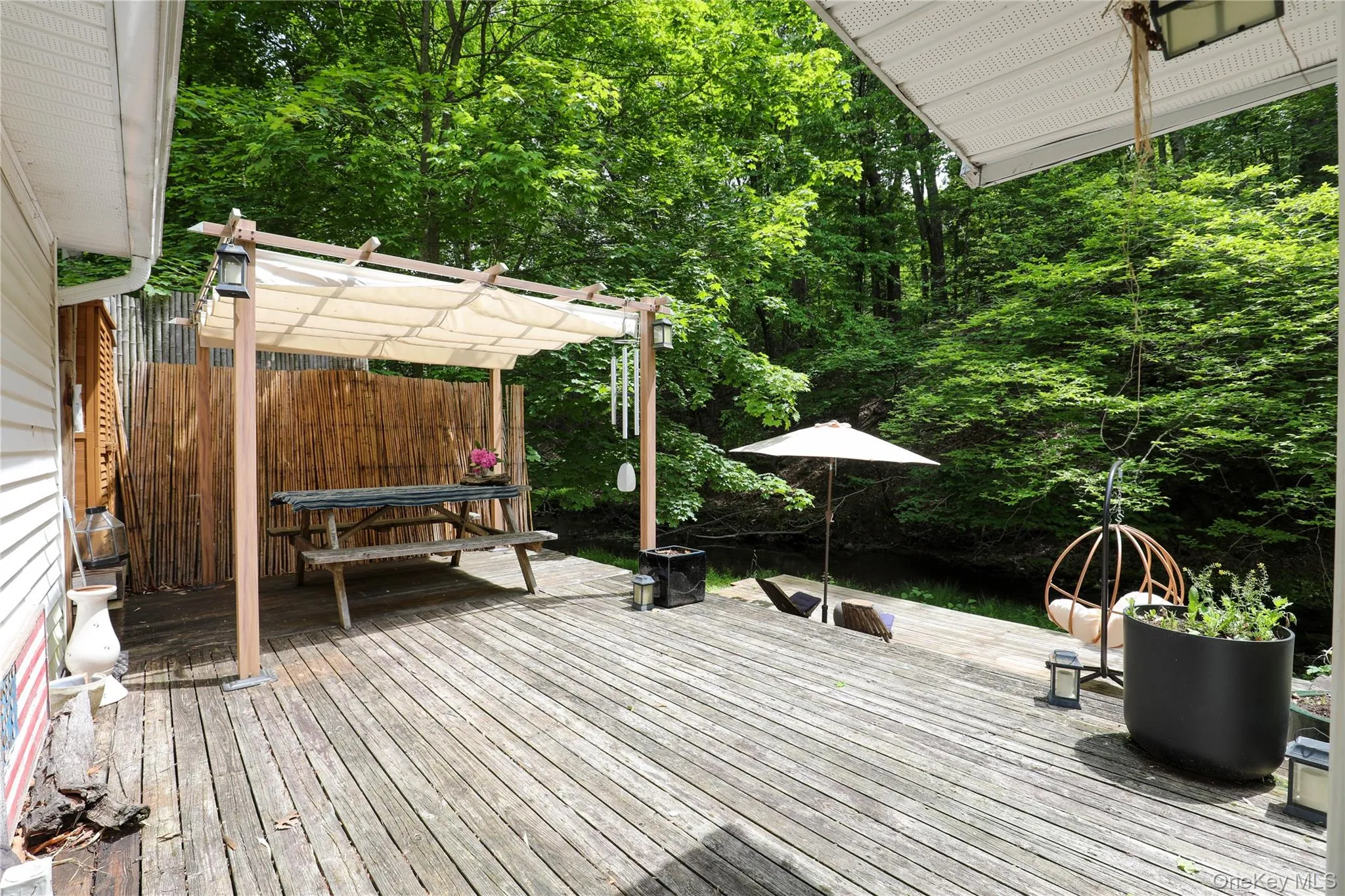 10 Fitzsimmons Lane, Woodstock, NY, 2 Bedrooms Bedrooms, 4 Rooms Rooms,1 BathroomBathrooms,Residential Lease,For Rent,Fitzsimmons,0,1011141 10 Fitzsimmons Lane, Woodstock, NY, 2 Bedrooms Bedrooms, 4 Rooms Rooms,1 BathroomBathrooms,Residential Lease,For Rent,Fitzsimmons,0,1011141