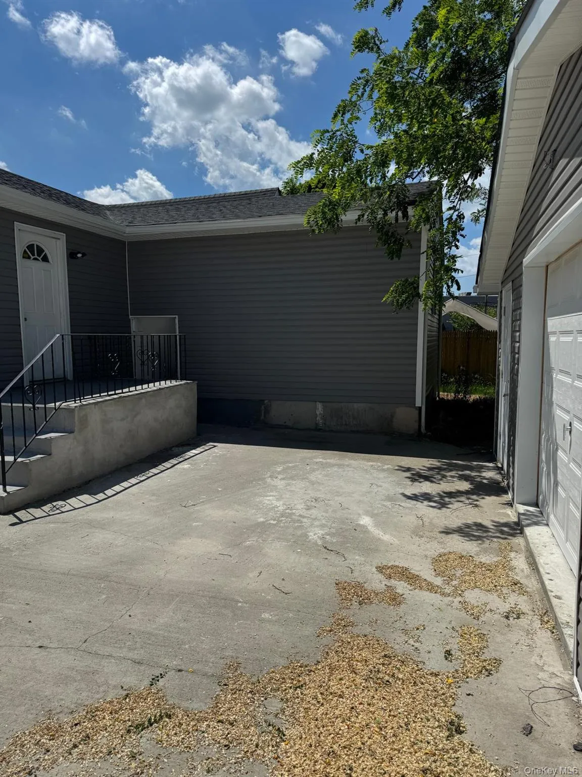5 Remsen Street, Babylon, NY, 4 Bedrooms Bedrooms, 6 Rooms Rooms,2 BathroomsBathrooms,Residential,For Rent,Remsen,0,1011144 5 Remsen Street, Babylon, NY, 4 Bedrooms Bedrooms, 6 Rooms Rooms,2 BathroomsBathrooms,Residential,For Rent,Remsen,0,1011144
