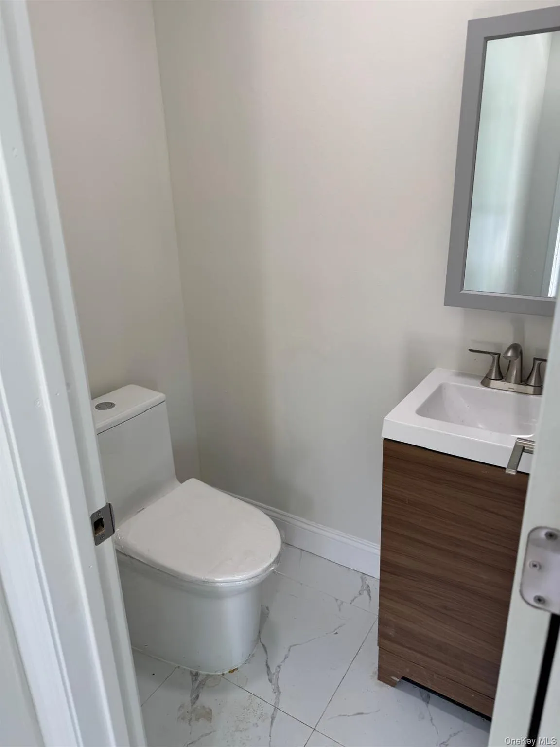 5 Remsen Street, Babylon, NY, 4 Bedrooms Bedrooms, 6 Rooms Rooms,2 BathroomsBathrooms,Residential,For Rent,Remsen,0,1011144 5 Remsen Street, Babylon, NY, 4 Bedrooms Bedrooms, 6 Rooms Rooms,2 BathroomsBathrooms,Residential,For Rent,Remsen,0,1011144