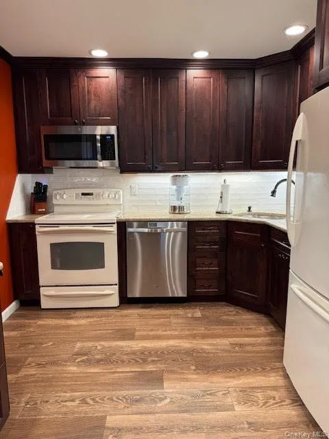 836 Skyline Drive, Brookhaven, NY, 3 Bedrooms Bedrooms, 12 Rooms Rooms,2 BathroomsBathrooms,Residential,For Rent,Skyline,0,1011145 836 Skyline Drive, Brookhaven, NY, 3 Bedrooms Bedrooms, 12 Rooms Rooms,2 BathroomsBathrooms,Residential,For Rent,Skyline,0,1011145