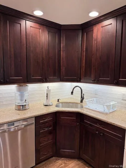 836 Skyline Drive, Brookhaven, NY, 3 Bedrooms Bedrooms, 12 Rooms Rooms,2 BathroomsBathrooms,Residential,For Rent,Skyline,0,1011145 836 Skyline Drive, Brookhaven, NY, 3 Bedrooms Bedrooms, 12 Rooms Rooms,2 BathroomsBathrooms,Residential,For Rent,Skyline,0,1011145