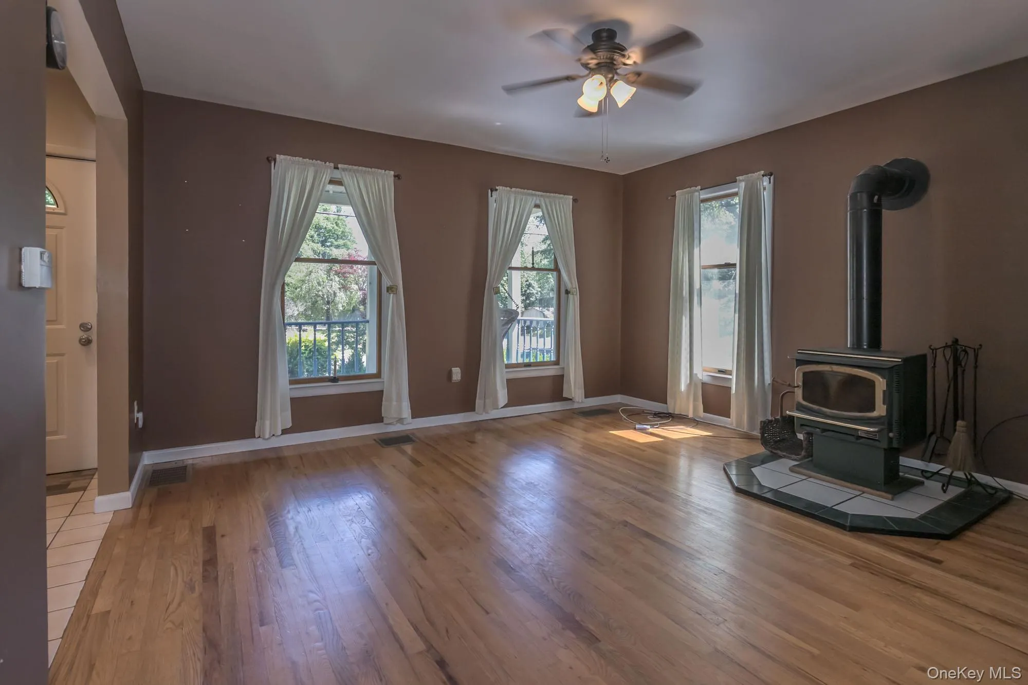 74 Highland Avenue, Warwick (town), NY, 3 Bedrooms Bedrooms, 7 Rooms Rooms,1 BathroomBathrooms,Residential,For Rent,Highland,0,1011146 74 Highland Avenue, Warwick (town), NY, 3 Bedrooms Bedrooms, 7 Rooms Rooms,1 BathroomBathrooms,Residential,For Rent,Highland,0,1011146