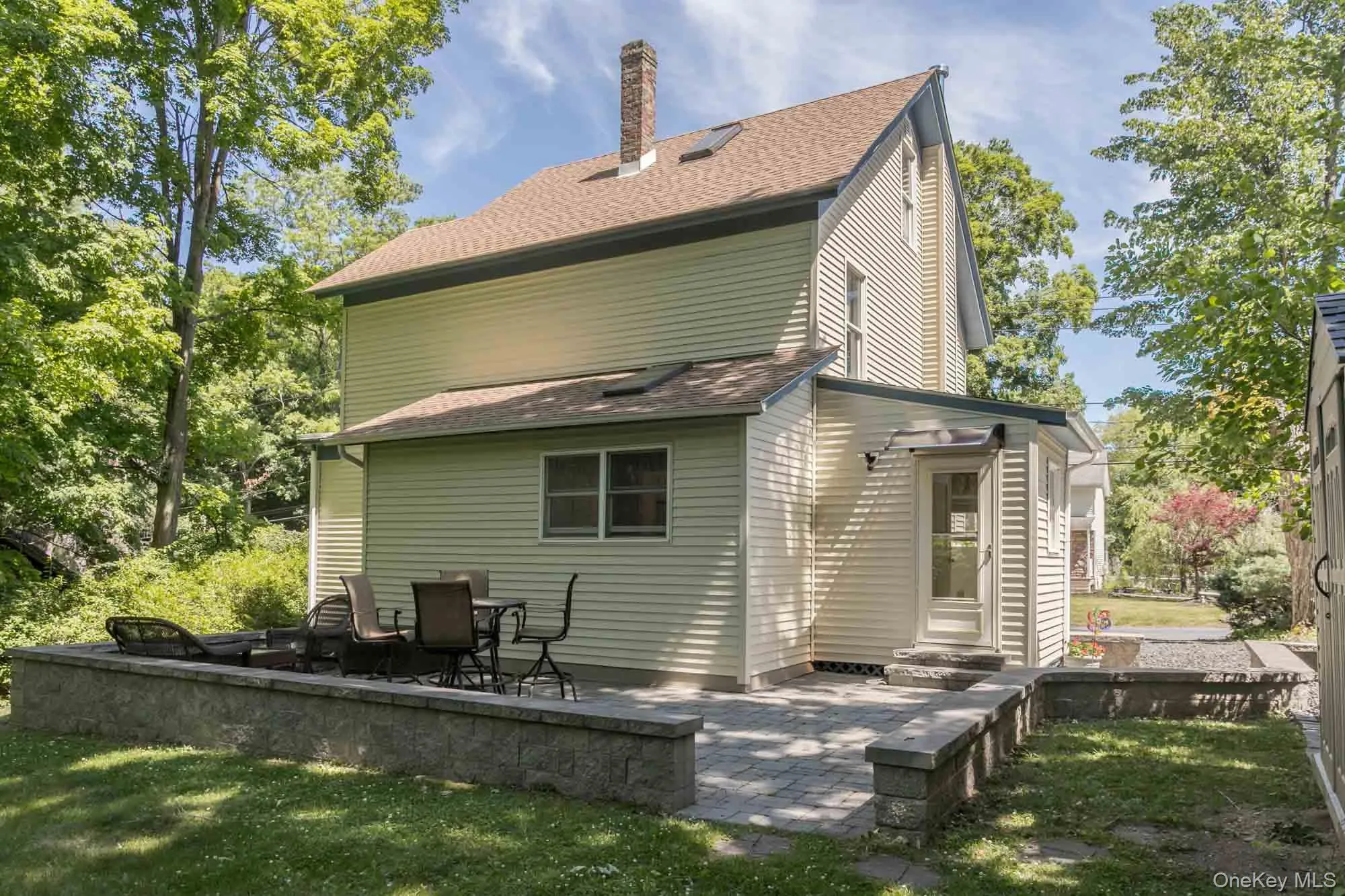74 Highland Avenue, Warwick (town), NY, 3 Bedrooms Bedrooms, 7 Rooms Rooms,1 BathroomBathrooms,Residential,For Rent,Highland,0,1011146 74 Highland Avenue, Warwick (town), NY, 3 Bedrooms Bedrooms, 7 Rooms Rooms,1 BathroomBathrooms,Residential,For Rent,Highland,0,1011146