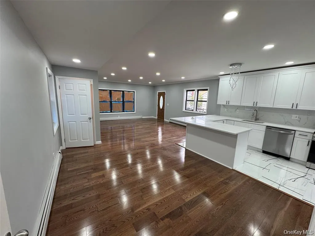 14944 20th Avenue, New York, NY, 5 Bedrooms Bedrooms, 7 Rooms Rooms,4 BathroomsBathrooms,Residential,For Rent,20th,0,1011147 14944 20th Avenue, New York, NY, 5 Bedrooms Bedrooms, 7 Rooms Rooms,4 BathroomsBathrooms,Residential,For Rent,20th,0,1011147