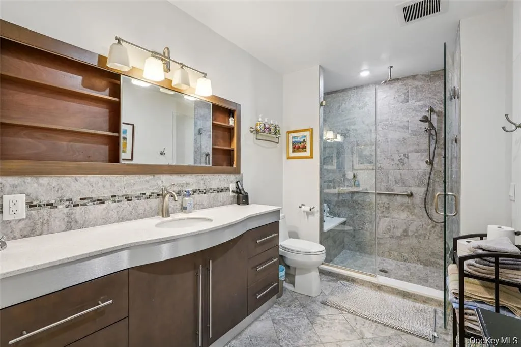 8 Abbey Road, Orangetown, NY, 4 Bedrooms Bedrooms, 10 Rooms Rooms,3 BathroomsBathrooms,Residential,For Rent,Abbey,0,1011155 8 Abbey Road, Orangetown, NY, 4 Bedrooms Bedrooms, 10 Rooms Rooms,3 BathroomsBathrooms,Residential,For Rent,Abbey,0,1011155