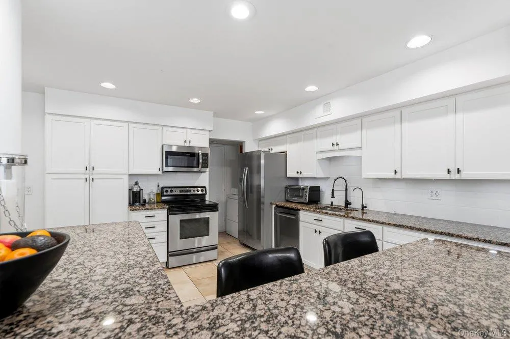 12 Cold Harbour Lane, Oyster Bay, NY, 4 Bedrooms Bedrooms, 8 Rooms Rooms,2 BathroomsBathrooms,Residential,For Rent,Cold Harbour,0,1011157 12 Cold Harbour Lane, Oyster Bay, NY, 4 Bedrooms Bedrooms, 8 Rooms Rooms,2 BathroomsBathrooms,Residential,For Rent,Cold Harbour,0,1011157