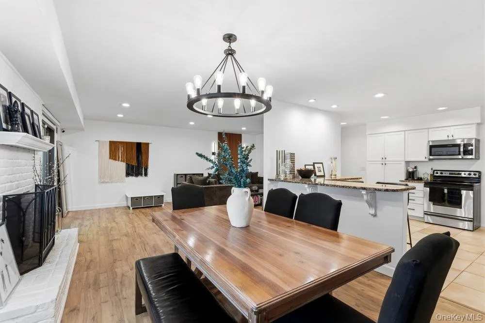 12 Cold Harbour Lane, Oyster Bay, NY, 4 Bedrooms Bedrooms, 8 Rooms Rooms,2 BathroomsBathrooms,Residential,For Rent,Cold Harbour,0,1011157 12 Cold Harbour Lane, Oyster Bay, NY, 4 Bedrooms Bedrooms, 8 Rooms Rooms,2 BathroomsBathrooms,Residential,For Rent,Cold Harbour,0,1011157