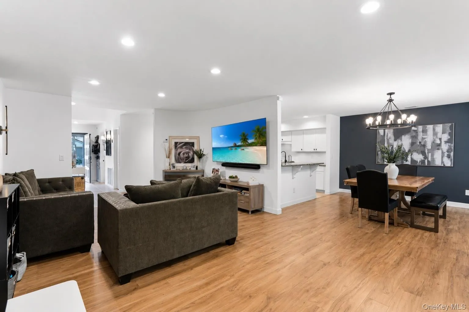 12 Cold Harbour Lane, Oyster Bay, NY, 4 Bedrooms Bedrooms, 8 Rooms Rooms,2 BathroomsBathrooms,Residential,For Rent,Cold Harbour,0,1011157 12 Cold Harbour Lane, Oyster Bay, NY, 4 Bedrooms Bedrooms, 8 Rooms Rooms,2 BathroomsBathrooms,Residential,For Rent,Cold Harbour,0,1011157