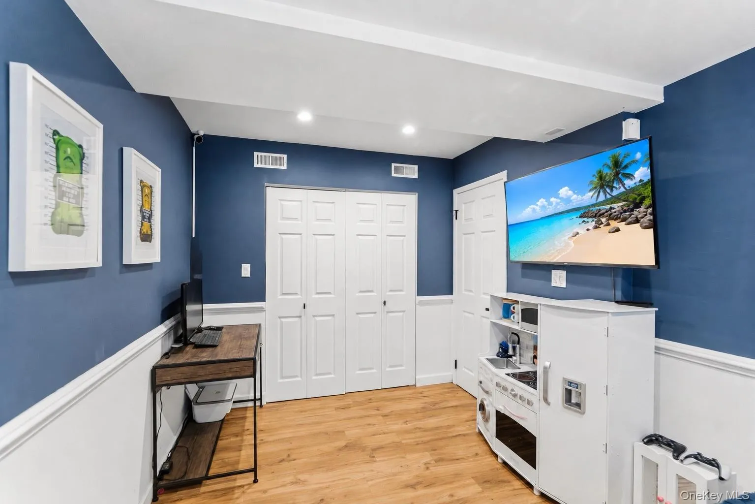 12 Cold Harbour Lane, Oyster Bay, NY, 4 Bedrooms Bedrooms, 8 Rooms Rooms,2 BathroomsBathrooms,Residential,For Rent,Cold Harbour,0,1011157 12 Cold Harbour Lane, Oyster Bay, NY, 4 Bedrooms Bedrooms, 8 Rooms Rooms,2 BathroomsBathrooms,Residential,For Rent,Cold Harbour,0,1011157