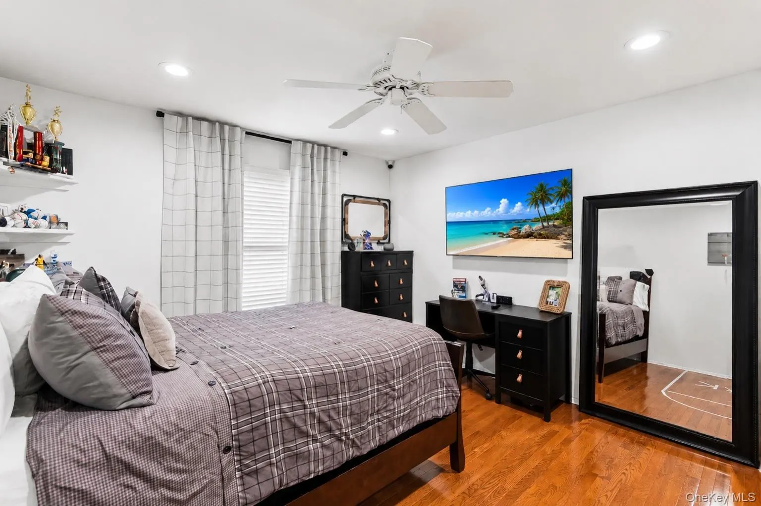 12 Cold Harbour Lane, Oyster Bay, NY, 4 Bedrooms Bedrooms, 8 Rooms Rooms,2 BathroomsBathrooms,Residential,For Rent,Cold Harbour,0,1011157 12 Cold Harbour Lane, Oyster Bay, NY, 4 Bedrooms Bedrooms, 8 Rooms Rooms,2 BathroomsBathrooms,Residential,For Rent,Cold Harbour,0,1011157