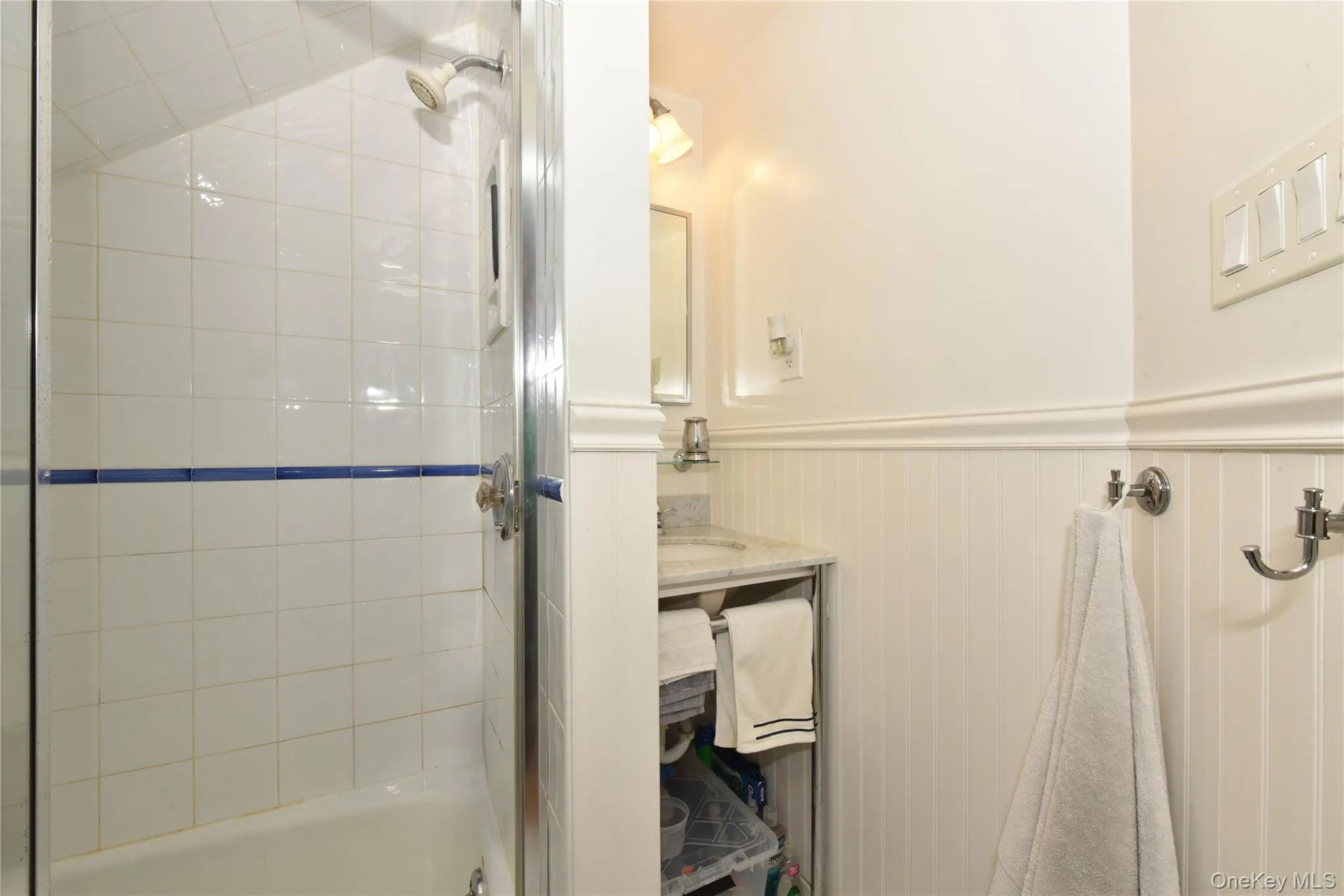 328 38th Road, New York, NY, 4 Bedrooms Bedrooms, 10 Rooms Rooms,2 BathroomsBathrooms,Residential,For Rent,38th,0,1011160 328 38th Road, New York, NY, 4 Bedrooms Bedrooms, 10 Rooms Rooms,2 BathroomsBathrooms,Residential,For Rent,38th,0,1011160