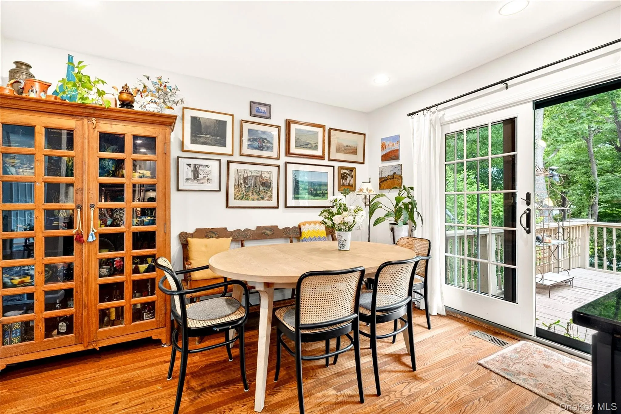 140 Saxon Drive, Mamaroneck, NY, 3 Bedrooms Bedrooms, 8 Rooms Rooms,2 BathroomsBathrooms,Residential,For Rent,Saxon,0,1011168 140 Saxon Drive, Mamaroneck, NY, 3 Bedrooms Bedrooms, 8 Rooms Rooms,2 BathroomsBathrooms,Residential,For Rent,Saxon,0,1011168