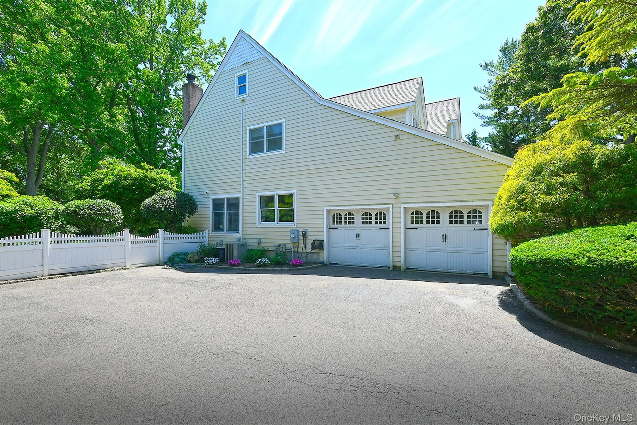 4 Hampton Court, Huntington, NY, 4 Bedrooms Bedrooms, 10 Rooms Rooms,4 BathroomsBathrooms,Residential,For Rent,Hampton,0,1011169 4 Hampton Court, Huntington, NY, 4 Bedrooms Bedrooms, 10 Rooms Rooms,4 BathroomsBathrooms,Residential,For Rent,Hampton,0,1011169