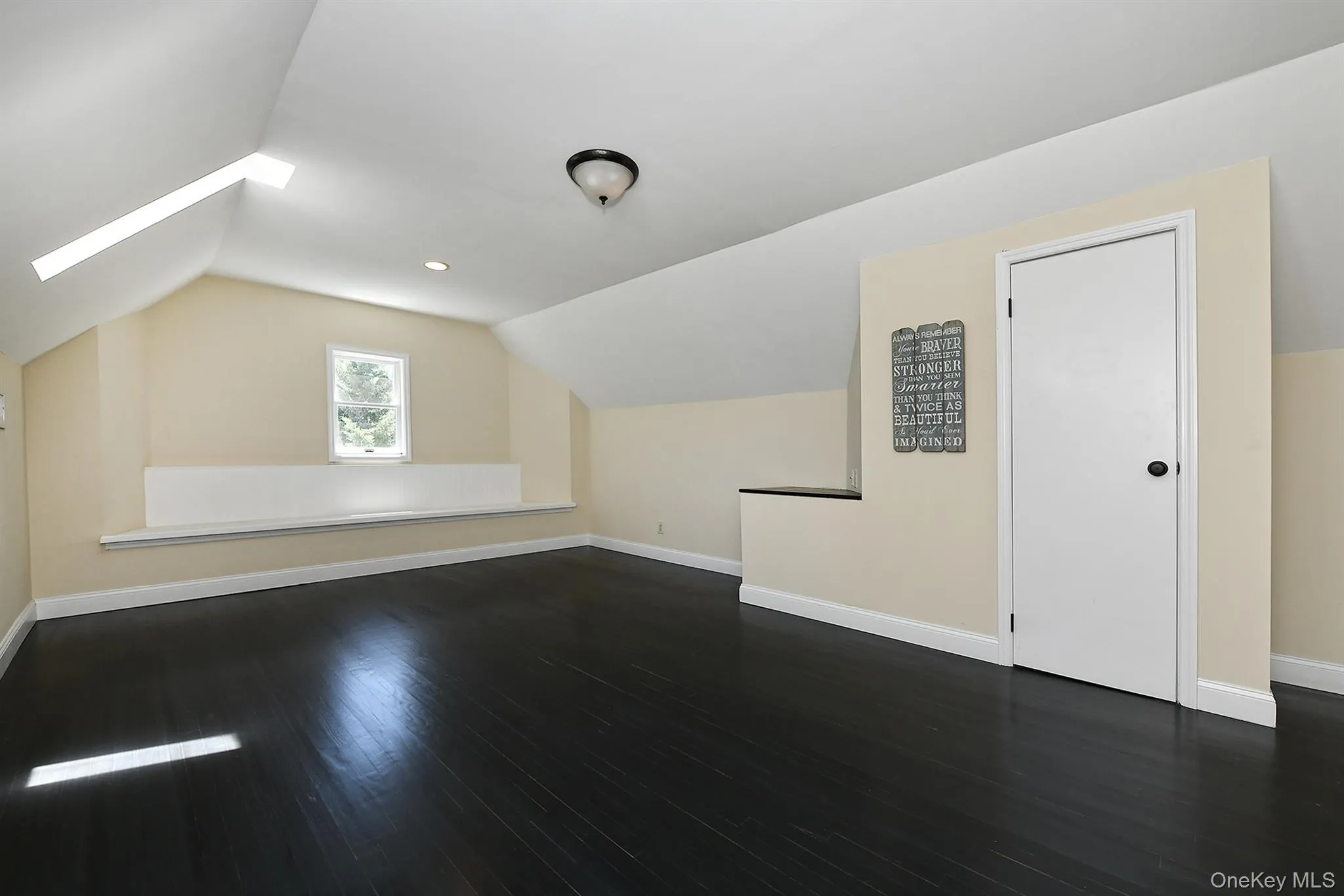 4 Hampton Court, Huntington, NY, 4 Bedrooms Bedrooms, 10 Rooms Rooms,4 BathroomsBathrooms,Residential,For Rent,Hampton,0,1011169 4 Hampton Court, Huntington, NY, 4 Bedrooms Bedrooms, 10 Rooms Rooms,4 BathroomsBathrooms,Residential,For Rent,Hampton,0,1011169