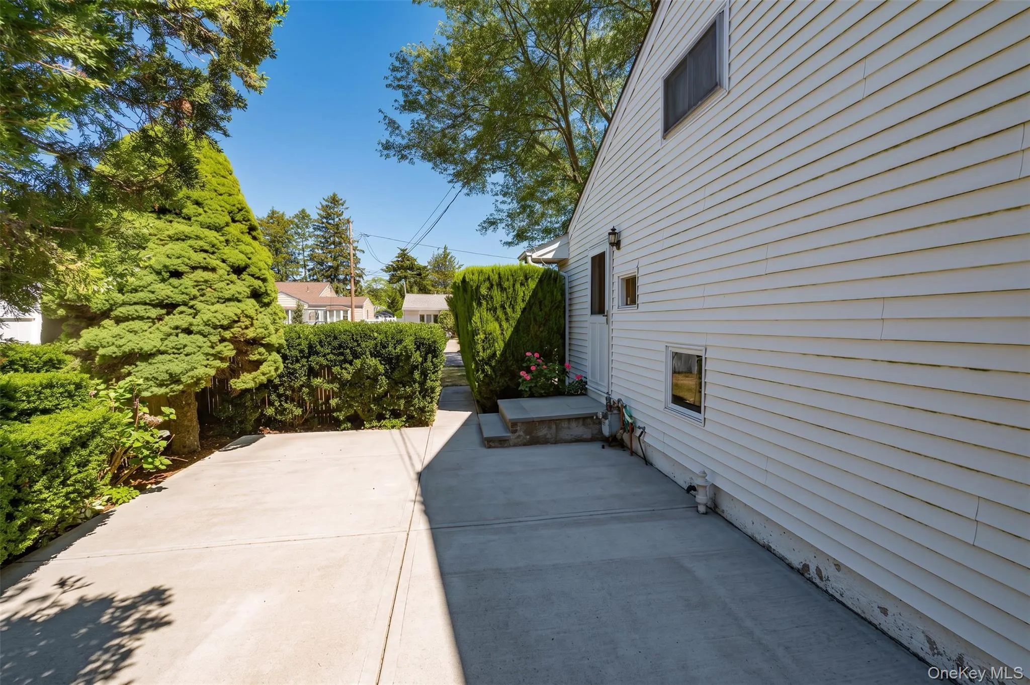 9 Johnson Place, Babylon, NY, 3 Bedrooms Bedrooms, 7 Rooms Rooms,1 BathroomBathrooms,Residential,For Rent,Johnson,0,1011177 9 Johnson Place, Babylon, NY, 3 Bedrooms Bedrooms, 7 Rooms Rooms,1 BathroomBathrooms,Residential,For Rent,Johnson,0,1011177
