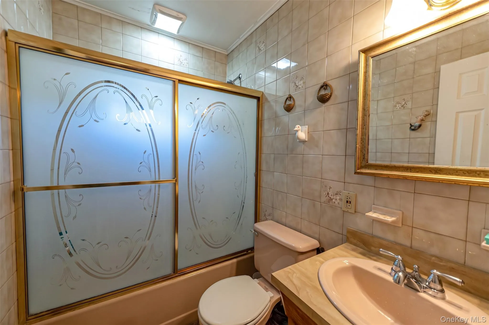 9 Johnson Place, Babylon, NY, 3 Bedrooms Bedrooms, 7 Rooms Rooms,1 BathroomBathrooms,Residential,For Rent,Johnson,0,1011177 9 Johnson Place, Babylon, NY, 3 Bedrooms Bedrooms, 7 Rooms Rooms,1 BathroomBathrooms,Residential,For Rent,Johnson,0,1011177