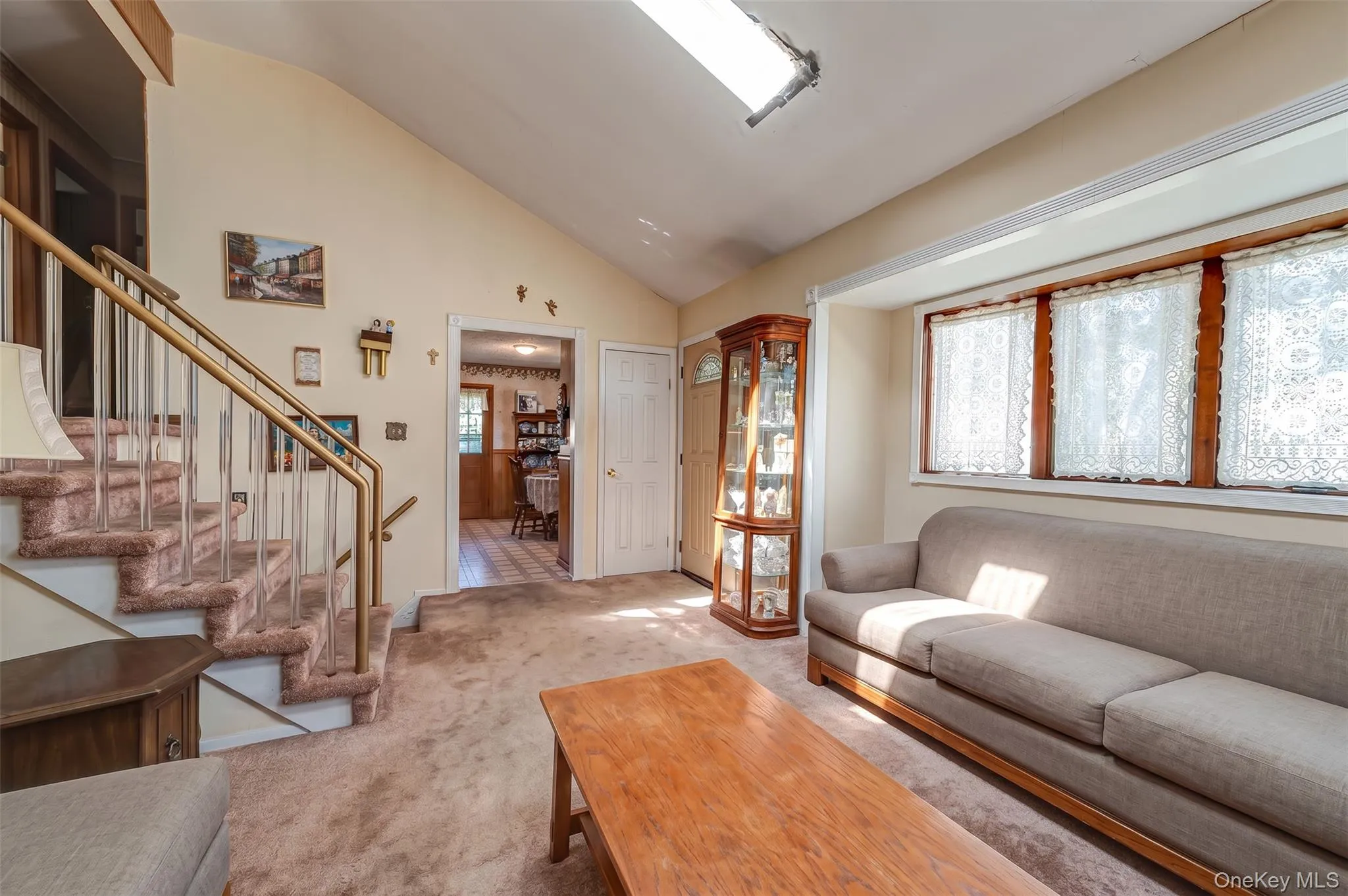 9 Johnson Place, Babylon, NY, 3 Bedrooms Bedrooms, 7 Rooms Rooms,1 BathroomBathrooms,Residential,For Rent,Johnson,0,1011177 9 Johnson Place, Babylon, NY, 3 Bedrooms Bedrooms, 7 Rooms Rooms,1 BathroomBathrooms,Residential,For Rent,Johnson,0,1011177