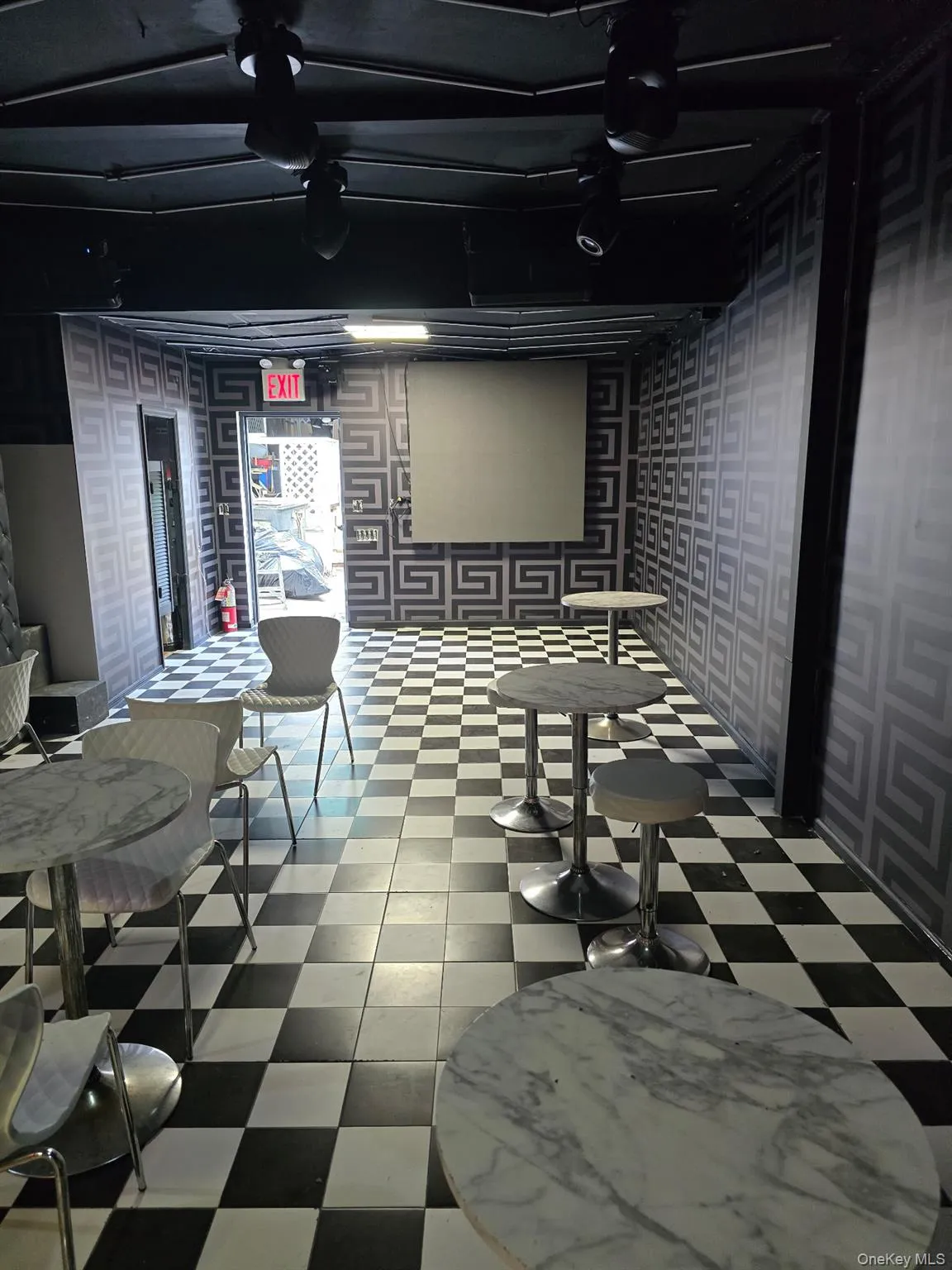 93-13 Roosevelt Avenue, New York, NY, ,Commercial Lease,For Rent,Roosevelt,0,1011179 93-13 Roosevelt Avenue, New York, NY, ,Commercial Lease,For Rent,Roosevelt,0,1011179