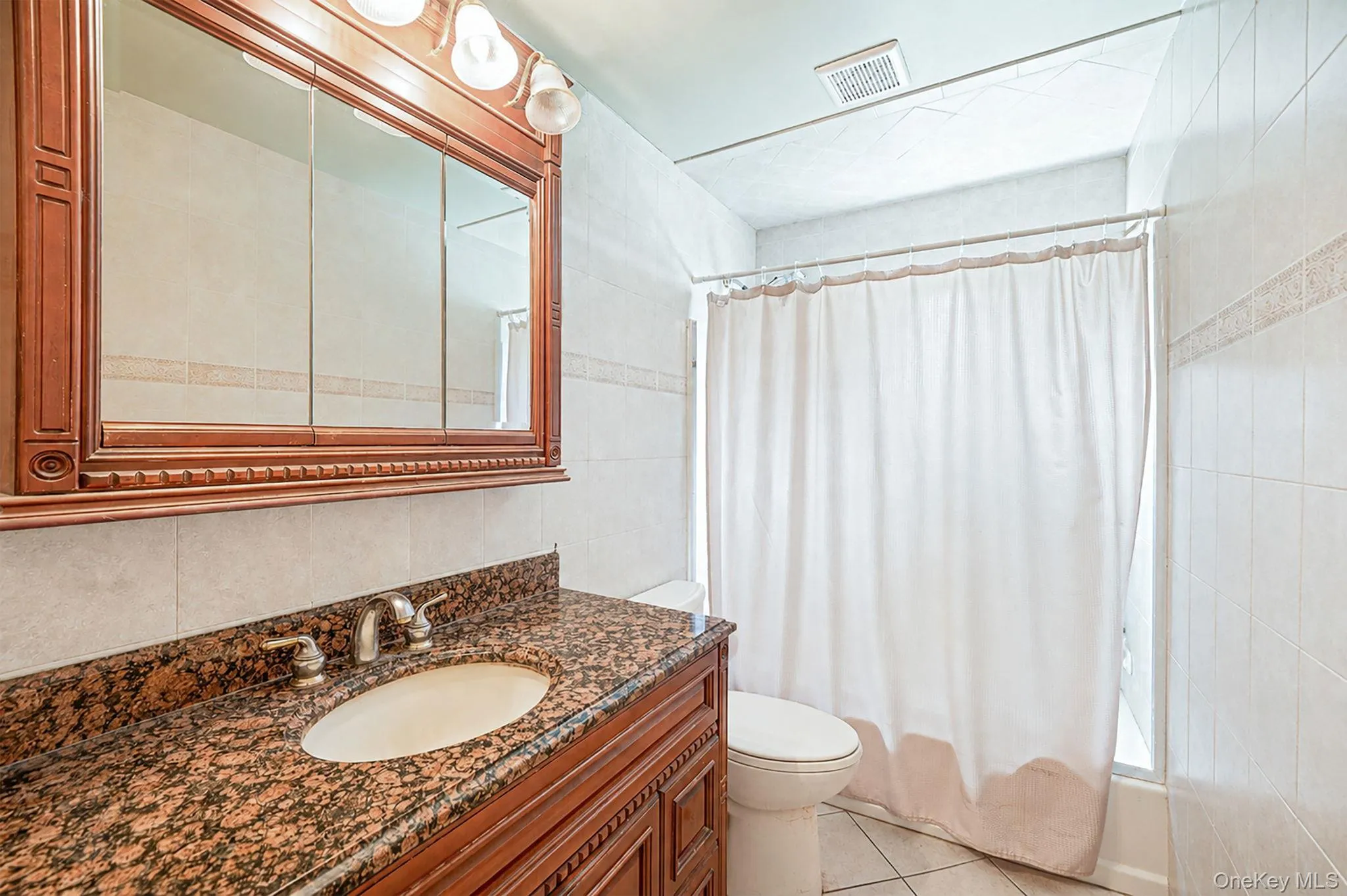 3 Cedar Crest Drive, Huntington, NY, 3 Bedrooms Bedrooms, 6 Rooms Rooms,1 BathroomBathrooms,Residential,For Rent,Cedar Crest,0,1011181 3 Cedar Crest Drive, Huntington, NY, 3 Bedrooms Bedrooms, 6 Rooms Rooms,1 BathroomBathrooms,Residential,For Rent,Cedar Crest,0,1011181