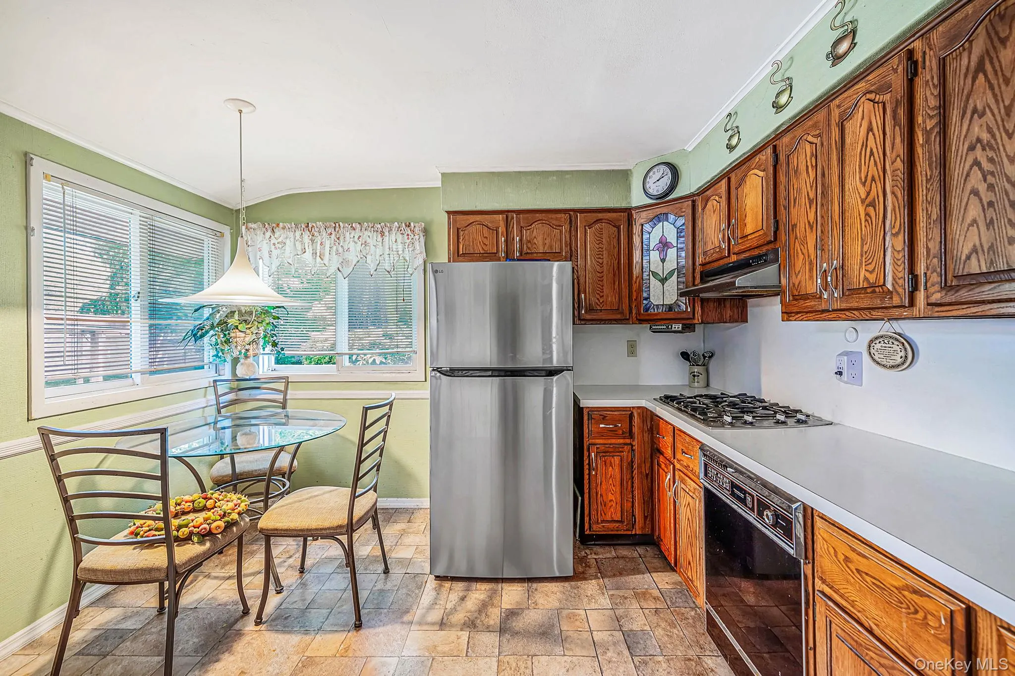 3 Cedar Crest Drive, Huntington, NY, 3 Bedrooms Bedrooms, 6 Rooms Rooms,1 BathroomBathrooms,Residential,For Rent,Cedar Crest,0,1011181 3 Cedar Crest Drive, Huntington, NY, 3 Bedrooms Bedrooms, 6 Rooms Rooms,1 BathroomBathrooms,Residential,For Rent,Cedar Crest,0,1011181