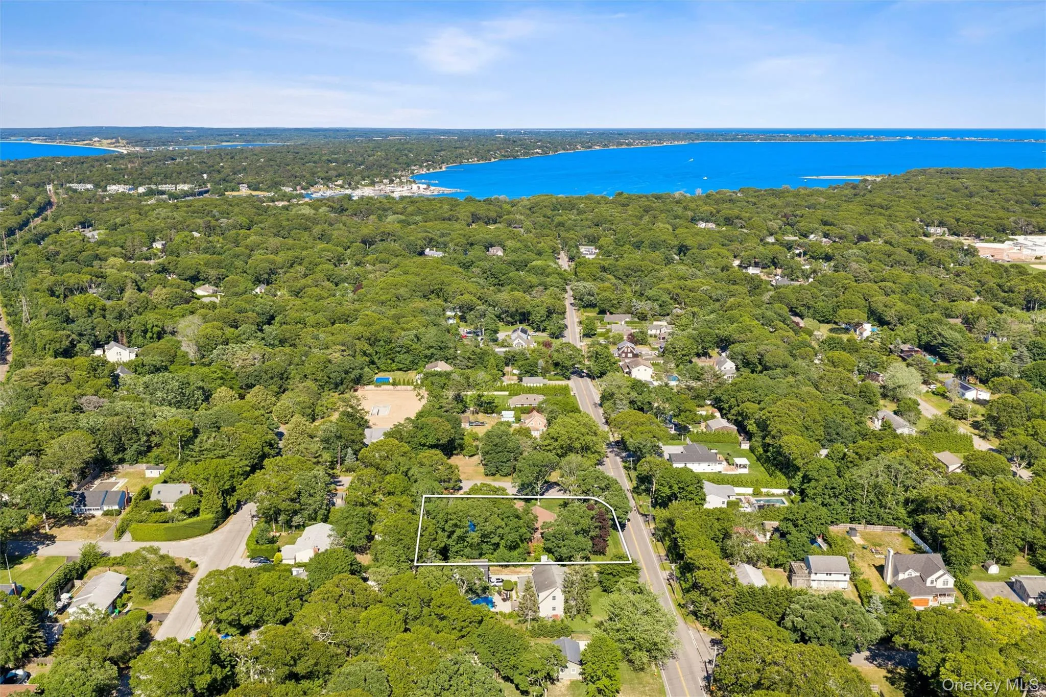 37 Fanning Avenue, Southampton, NY, 3 Bedrooms Bedrooms, 6 Rooms Rooms,2 BathroomsBathrooms,Residential,For Rent,Fanning,0,KEY1011183 37 Fanning Avenue, Southampton, NY, 3 Bedrooms Bedrooms, 6 Rooms Rooms,2 BathroomsBathrooms,Residential,For Rent,Fanning,0,KEY1011183