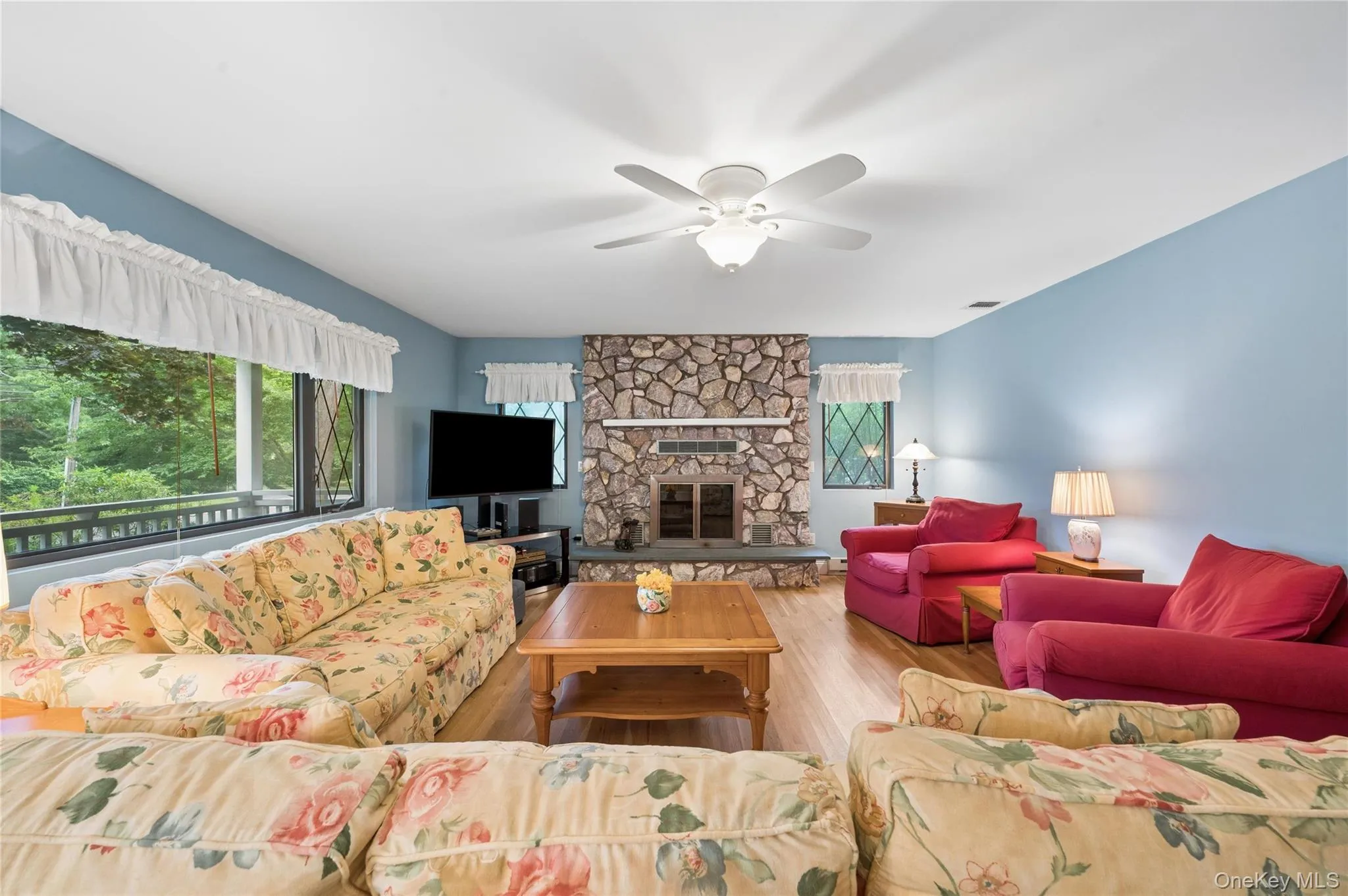 37 Fanning Avenue, Southampton, NY, 3 Bedrooms Bedrooms, 6 Rooms Rooms,2 BathroomsBathrooms,Residential,For Rent,Fanning,0,KEY1011183 37 Fanning Avenue, Southampton, NY, 3 Bedrooms Bedrooms, 6 Rooms Rooms,2 BathroomsBathrooms,Residential,For Rent,Fanning,0,KEY1011183