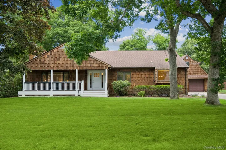 37 Fanning Avenue, Southampton, New York 11946