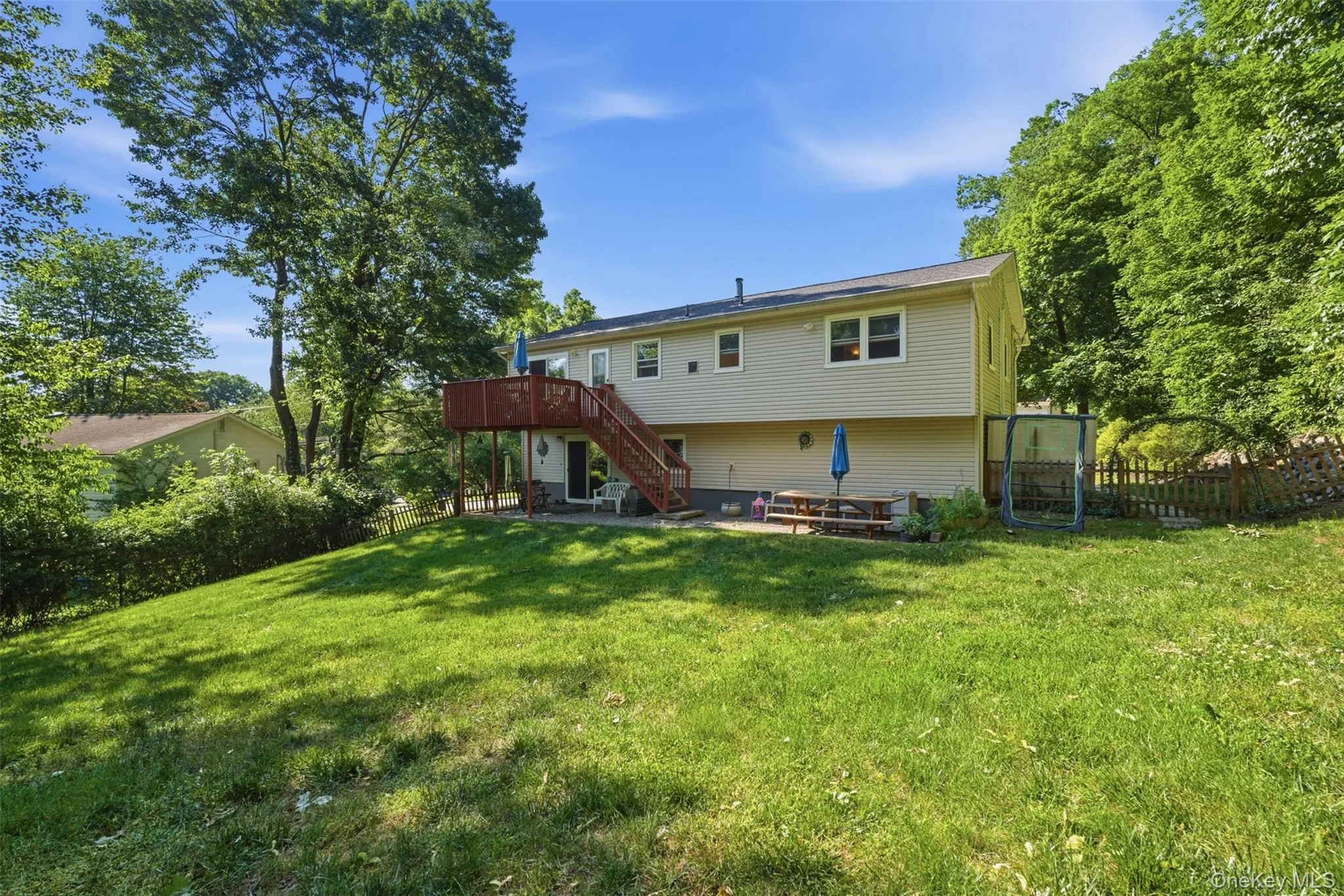 55 Carolina Drive, Clarkstown, NY, 4 Bedrooms Bedrooms, 8 Rooms Rooms,1 BathroomBathrooms,Residential,For Rent,Carolina,0,1011191 55 Carolina Drive, Clarkstown, NY, 4 Bedrooms Bedrooms, 8 Rooms Rooms,1 BathroomBathrooms,Residential,For Rent,Carolina,0,1011191